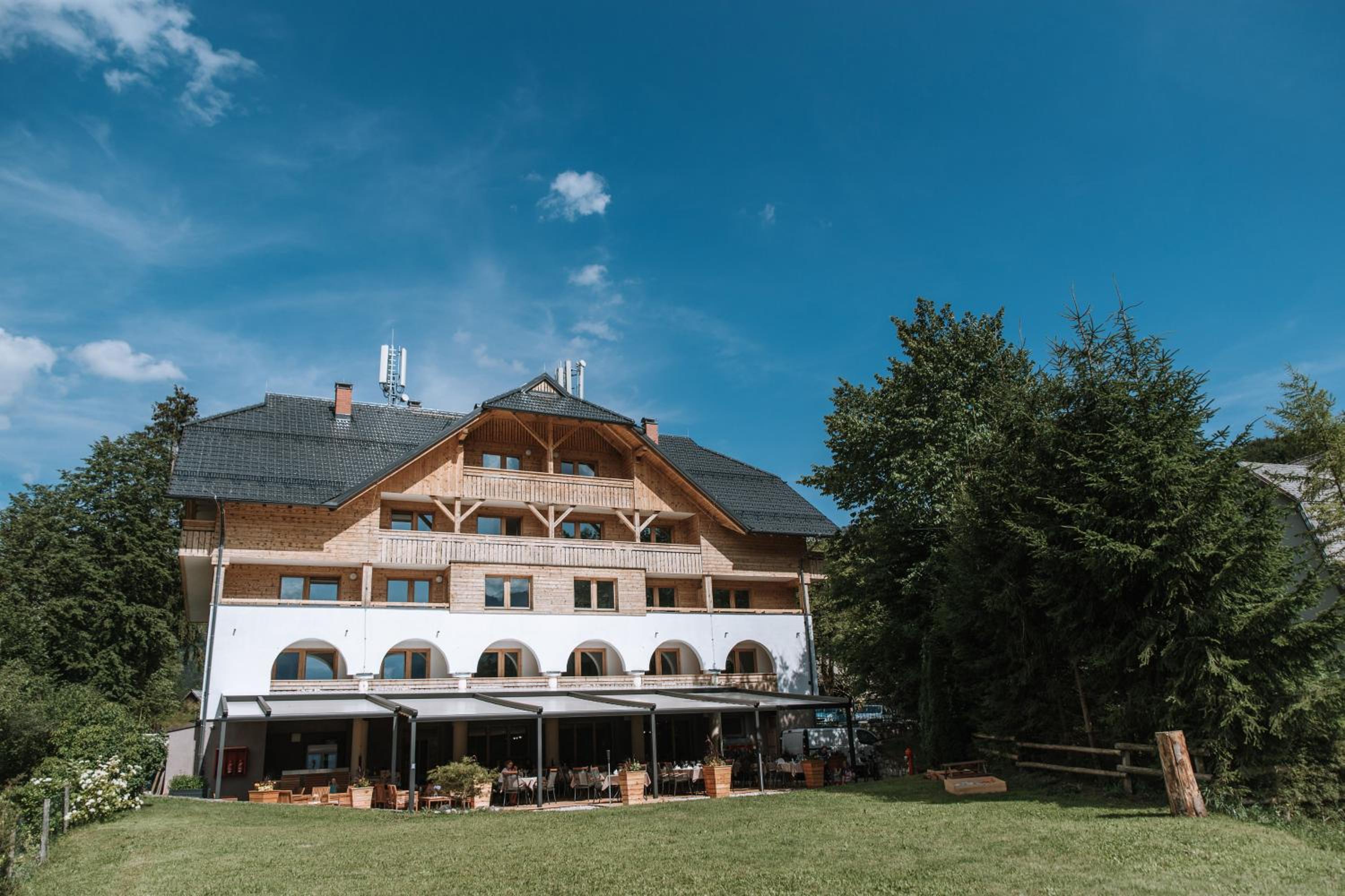 Hotel Apartmaji Triglav - Image 1