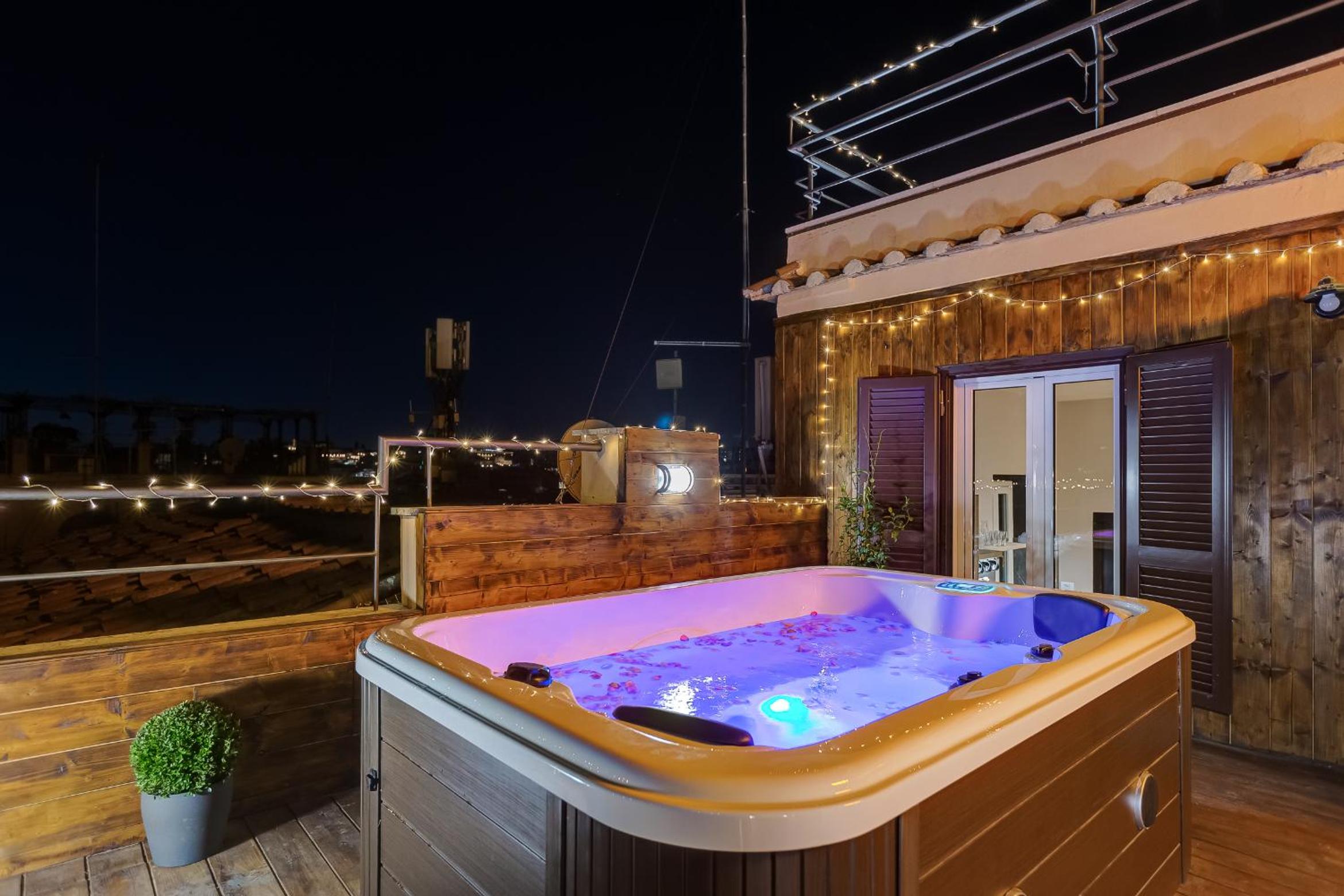 VIVILO ROMA TREVI - LUXURY EXPERIENCE - PRIVATE JACUZZI on TERRACE - INSANE VIEW