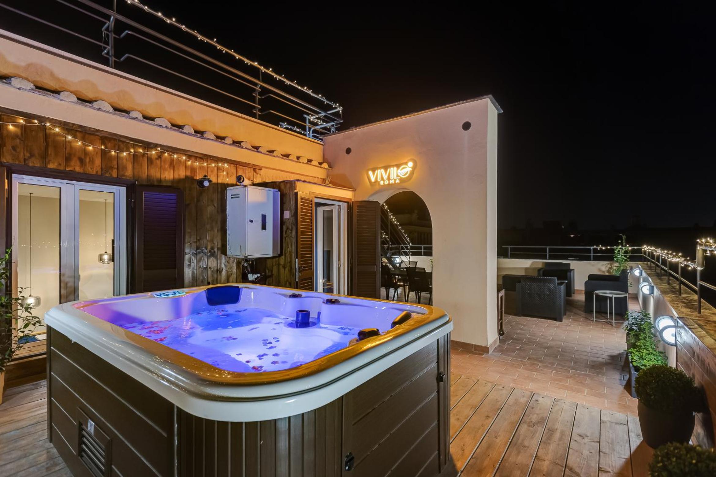 VIVILO ROMA TREVI - LUXURY EXPERIENCE - PRIVATE JACUZZI on TERRACE - INSANE VIEW