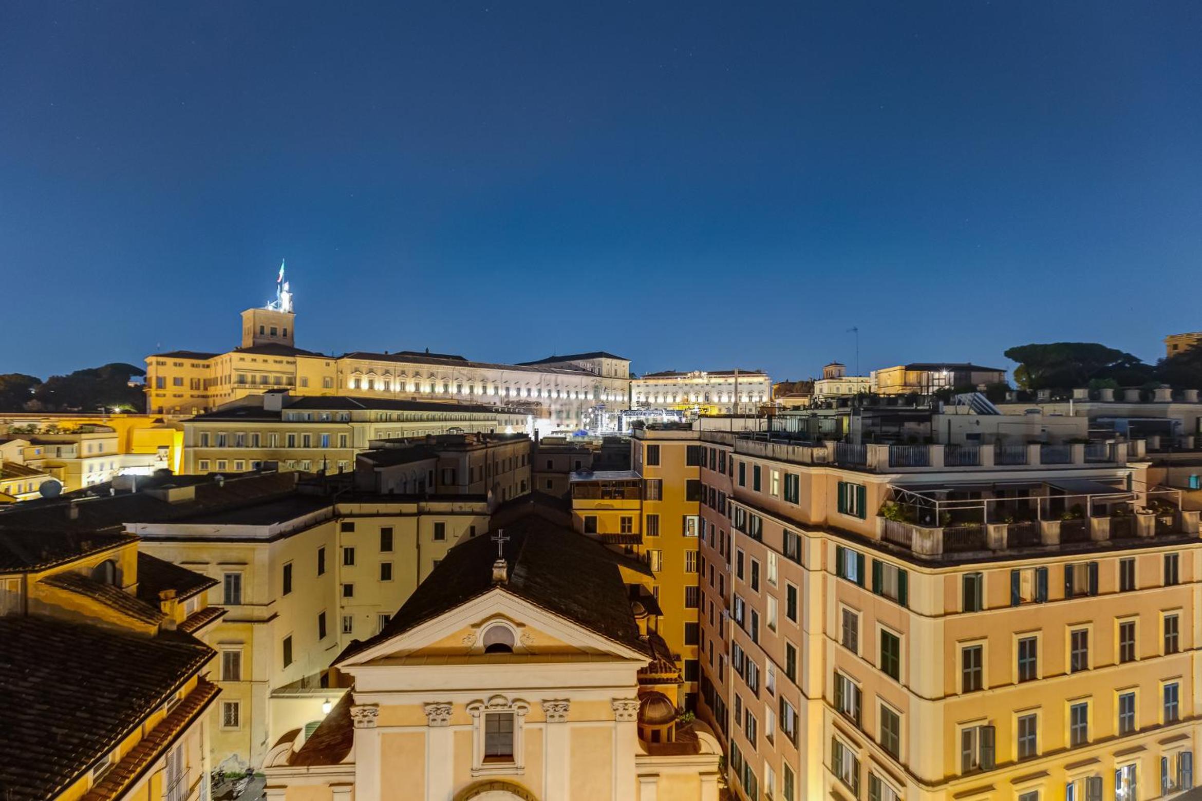 VIVILO ROMA TREVI - LUXURY EXPERIENCE - PRIVATE JACUZZI on TERRACE - INSANE VIEW