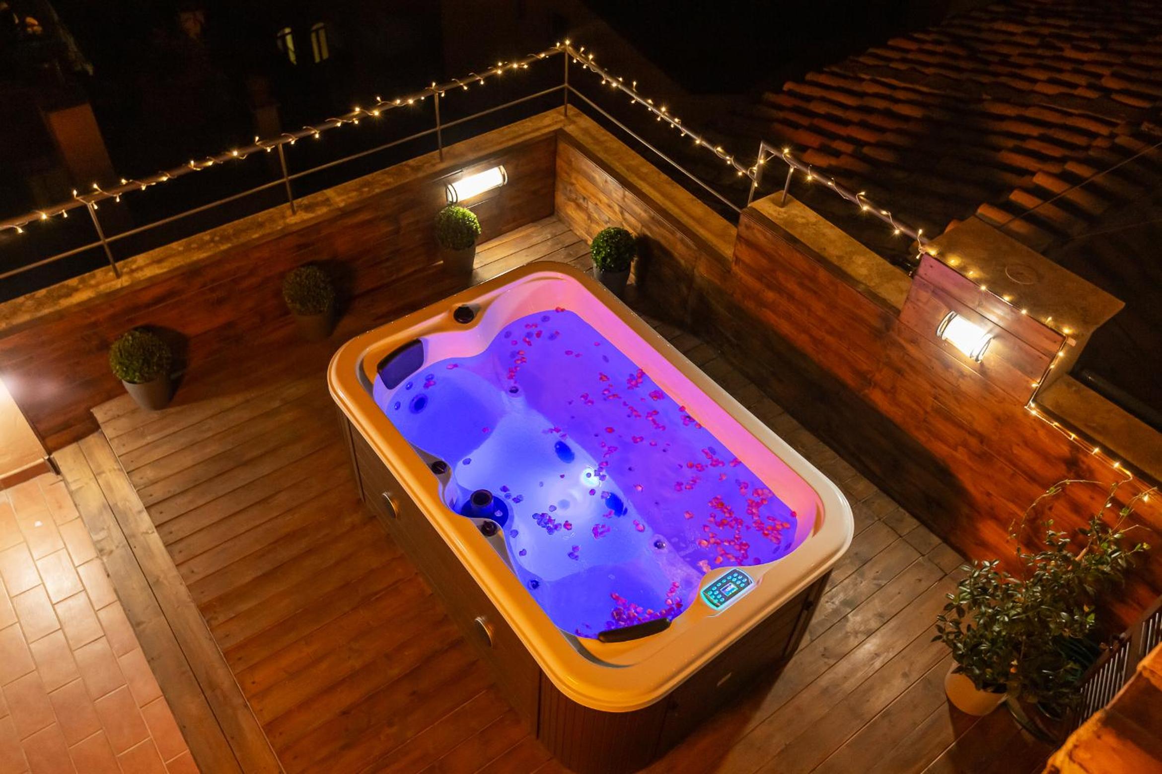 VIVILO ROMA TREVI - LUXURY EXPERIENCE - PRIVATE JACUZZI on TERRACE - INSANE VIEW