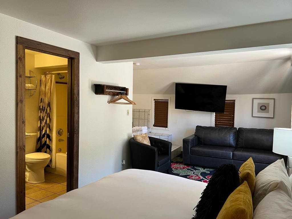 Green Mountain Falls Lodge