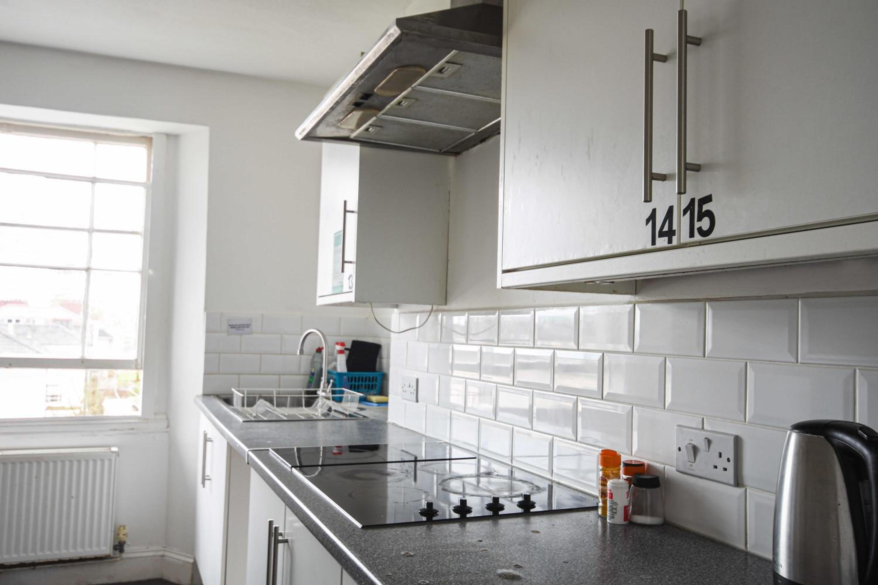 No 13 Georgian Shared House - By Clifton Short Lets view 5