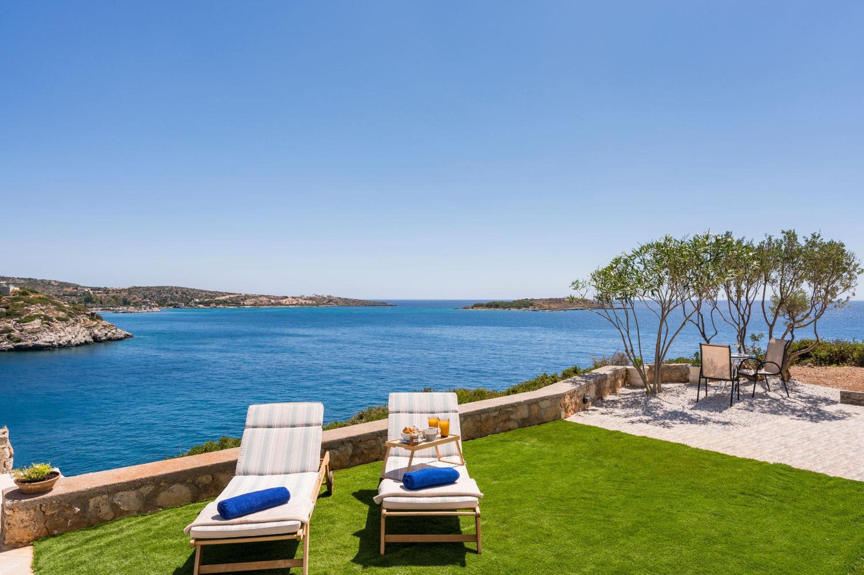 Cap Bleu Seafront Holiday Home, By Hellocrete photo 5