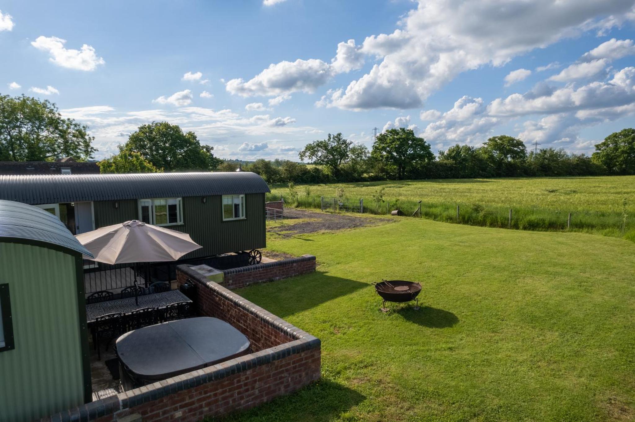 Shepherds View at Oaks Barn Farm Alcester with optional paid for Hot tub