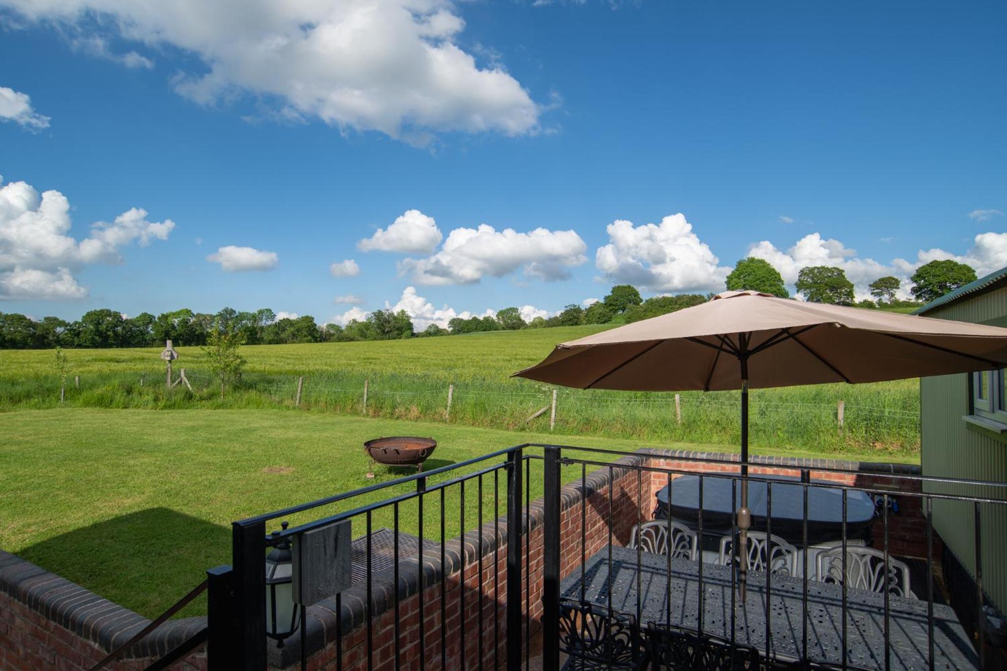 Shepherds View at Oaks Barn Farm Alcester with optional paid for Hot tub