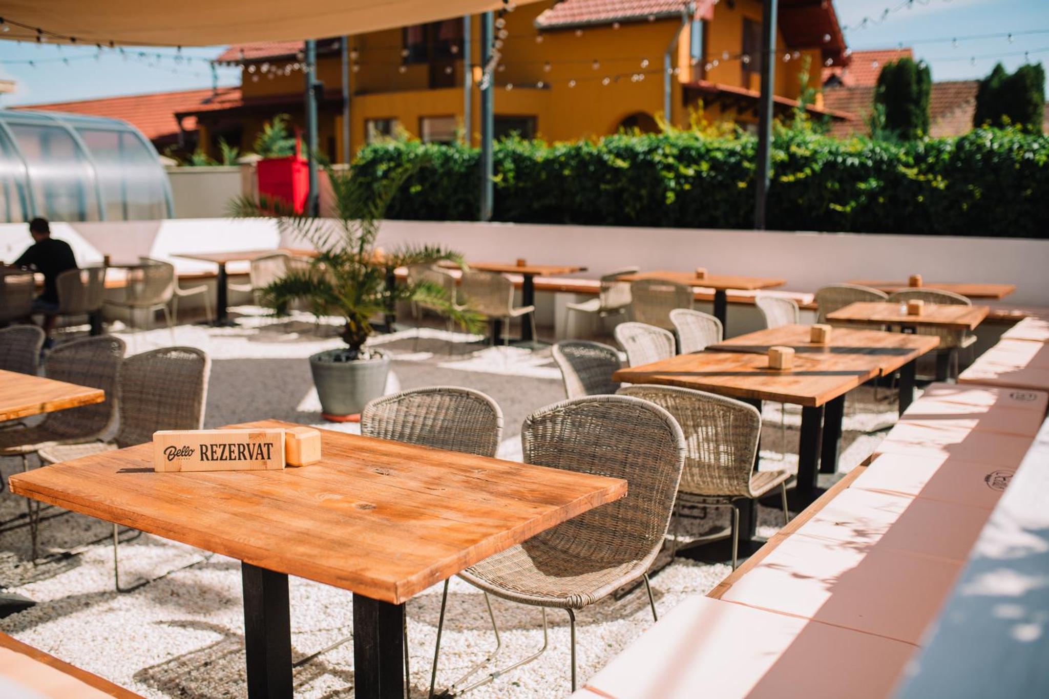 Bello Lounge