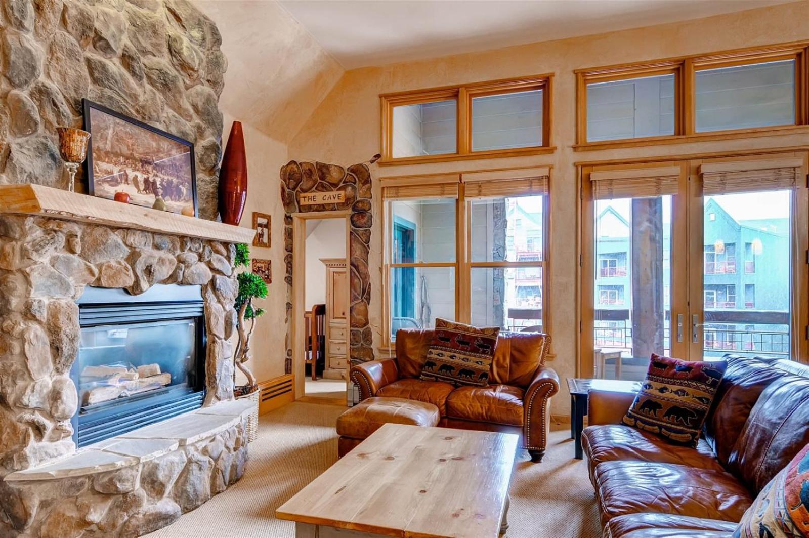 Black Bear Lodge 3 Bedroom Condo In River Run Village view 4