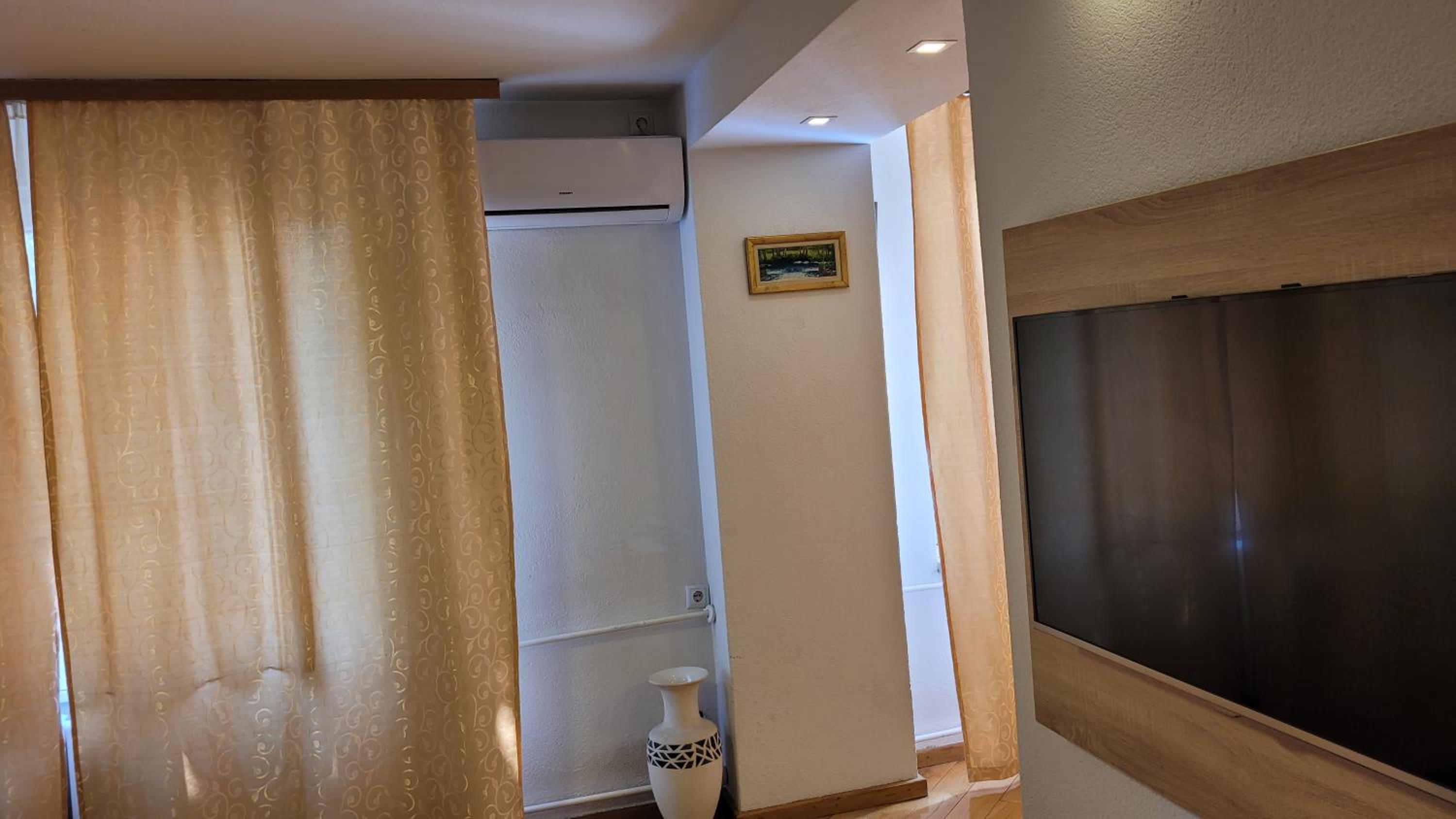 Apartmant Ayna