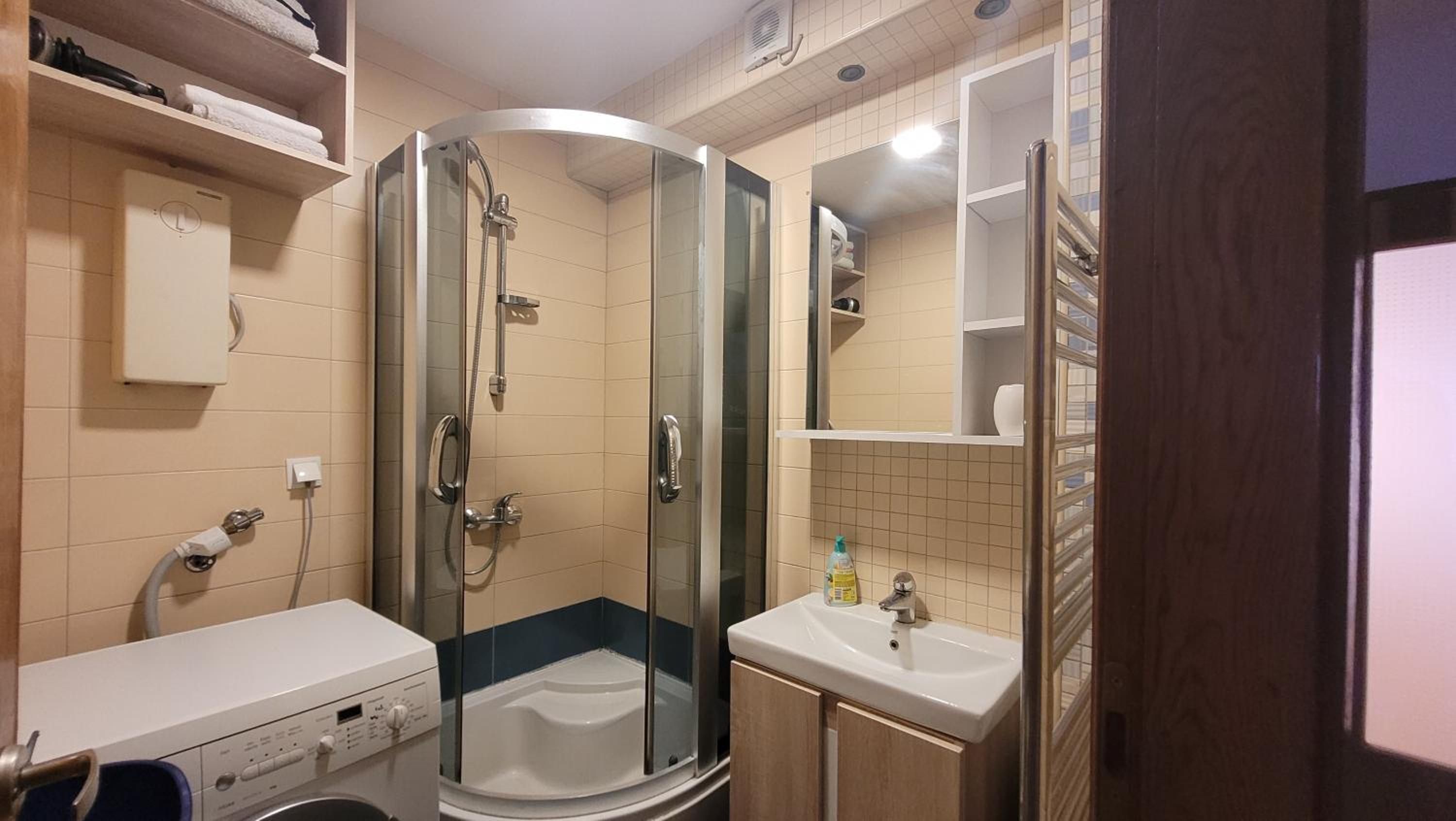Apartmant Ayna
