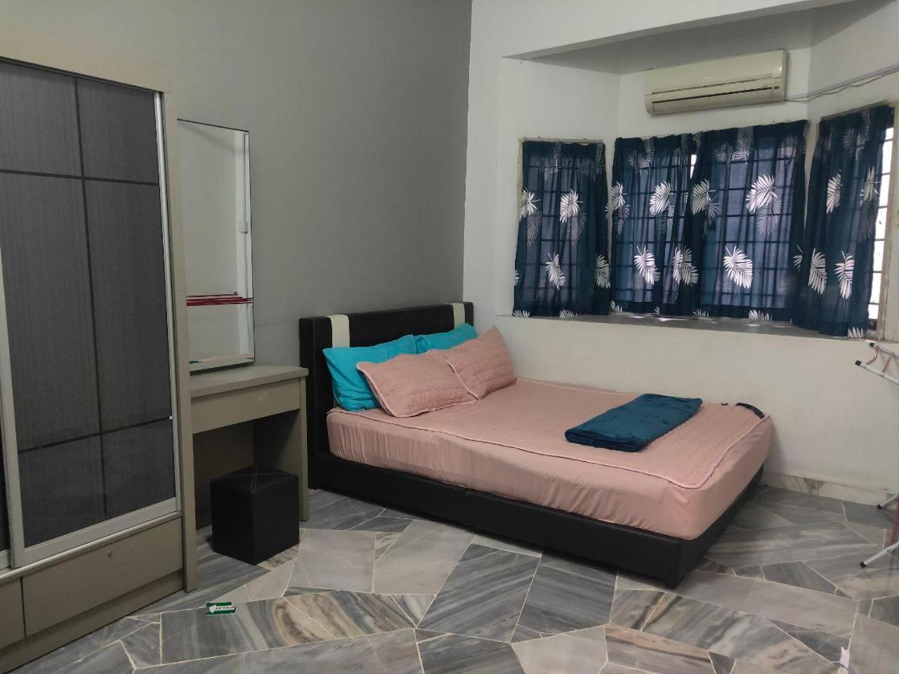 CORNER LOT,LANDED Kajang Semenyih Bee Homestay photo 6