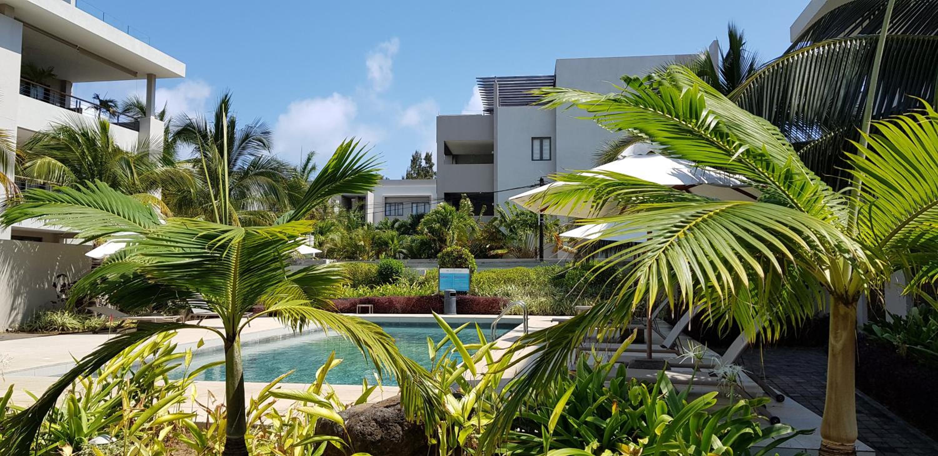 Beachwalk Deluxe Apartment - 50 steps to the beach view 4