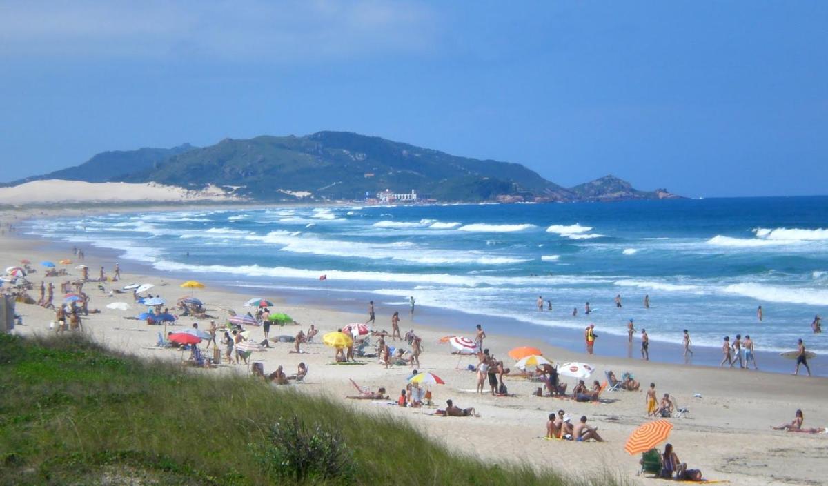 Apartamento TOP no Novo Campeche, completo, luminoso, a 50 m da praia