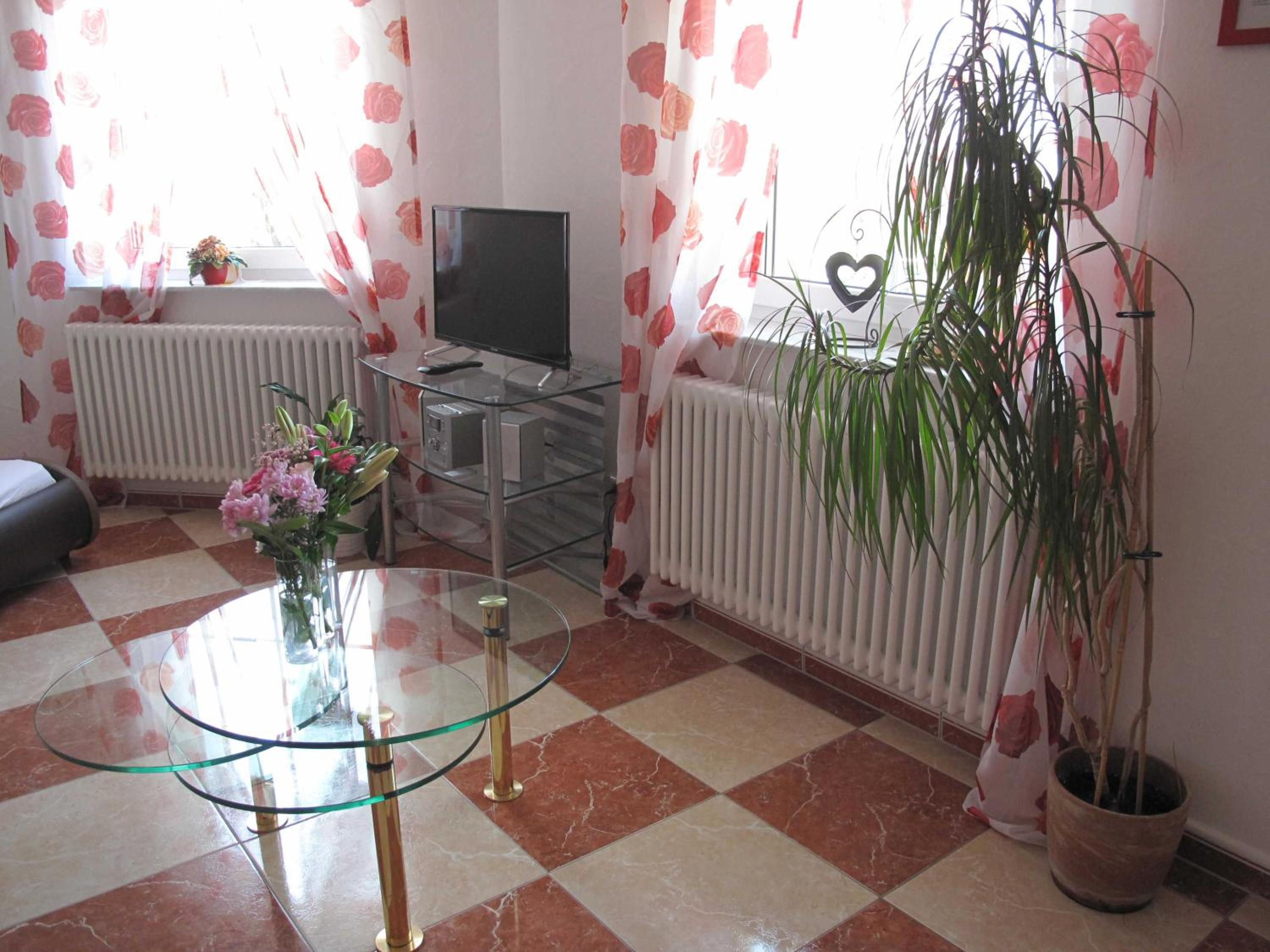 Ferienwohnung Kunst view 2