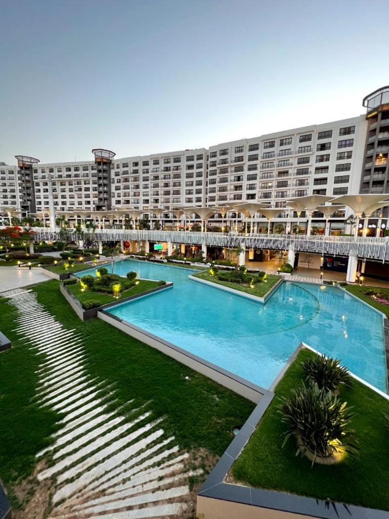 Lovely hotel apart in front Auc