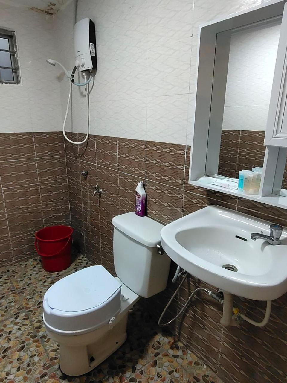 Photo 18