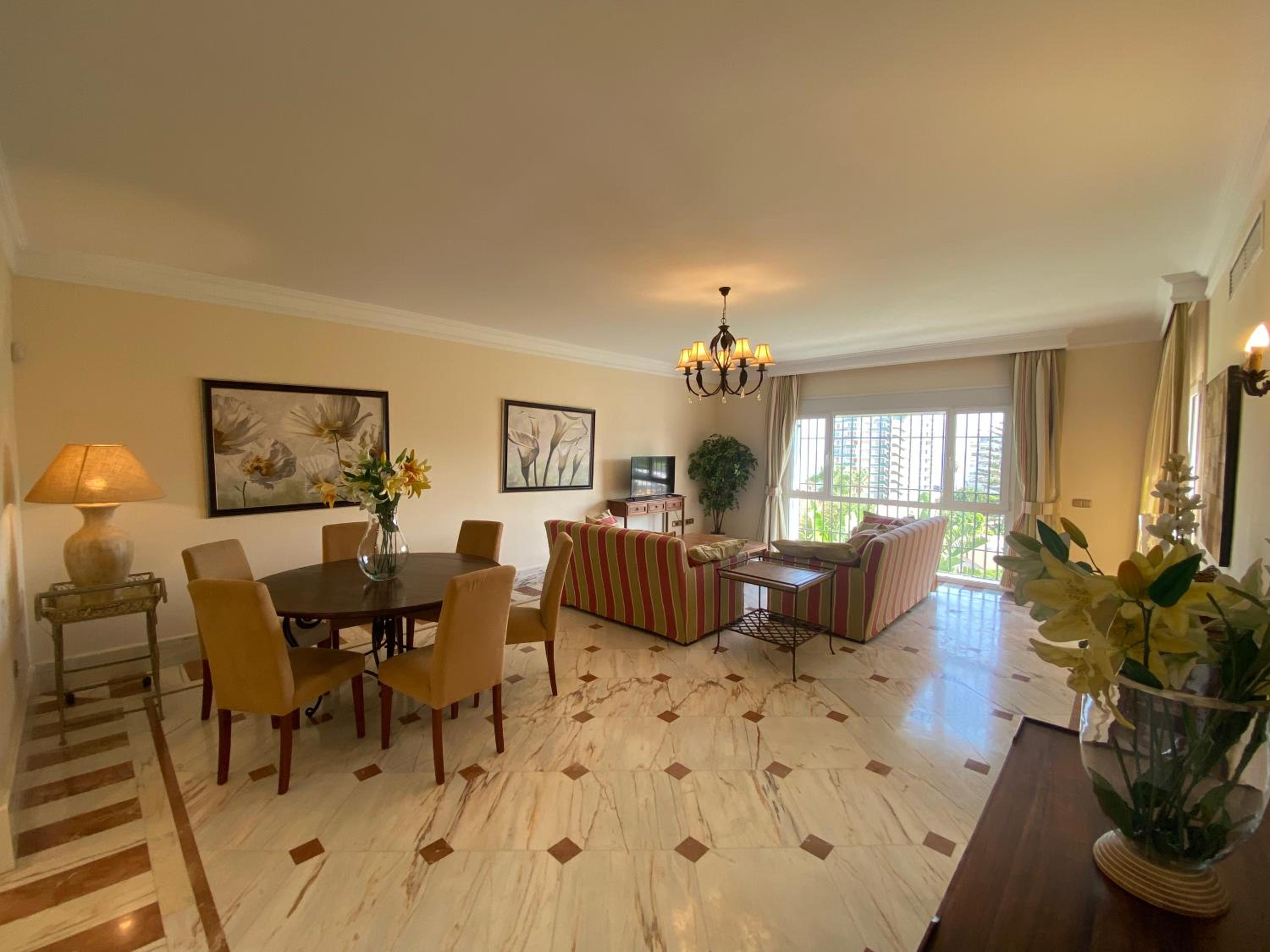 Apartamentos Villa Torreblanca