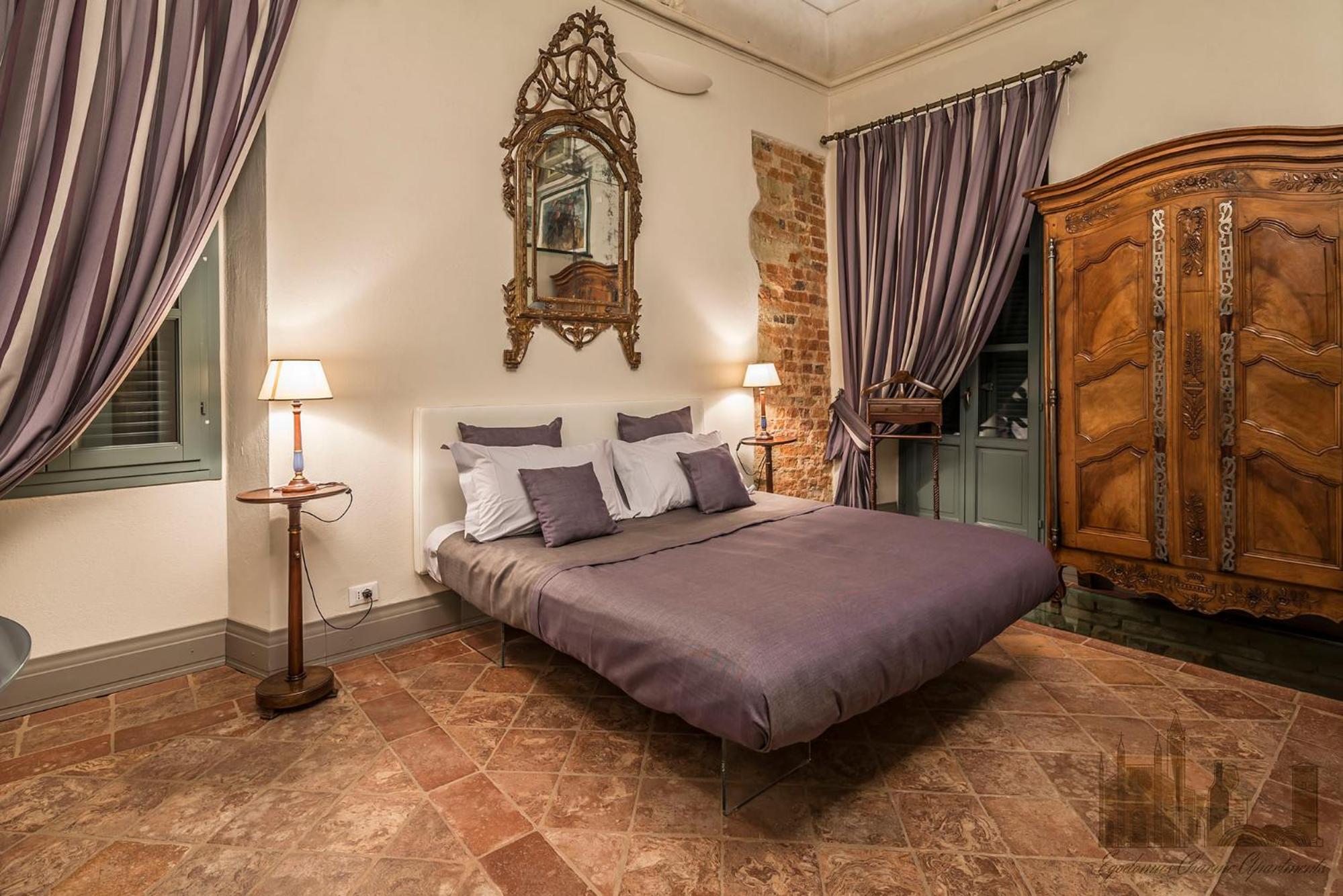 Egodomus en Asti — hotel room