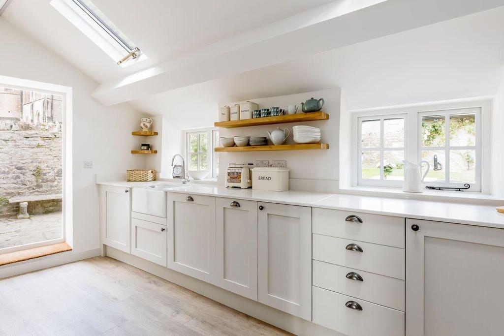 Honeysuckle Cottage
