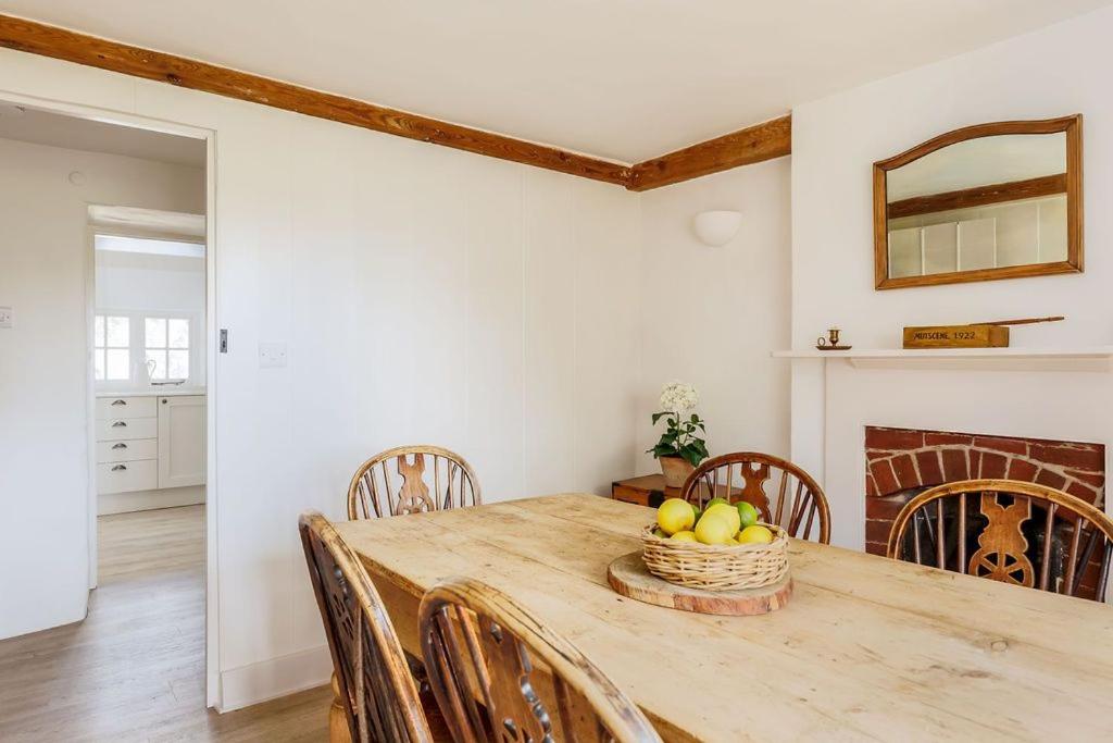 Honeysuckle Cottage