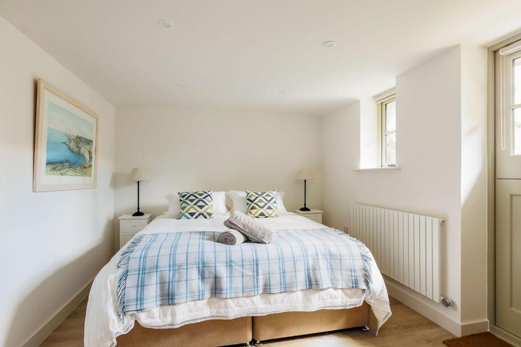 Honeysuckle Cottage