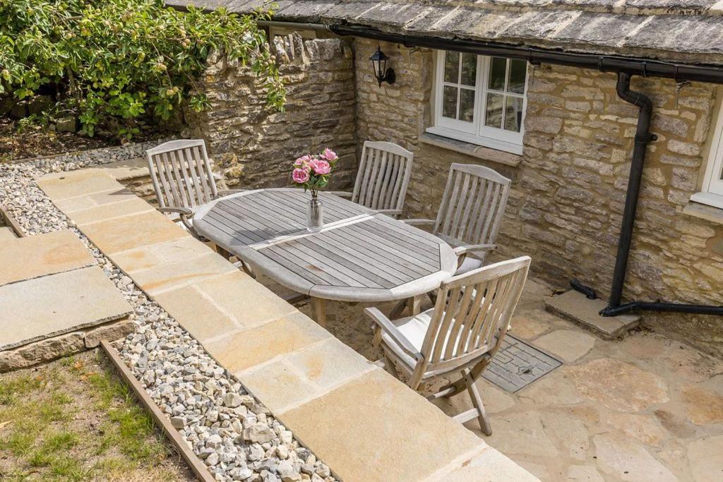 Honeysuckle Cottage
