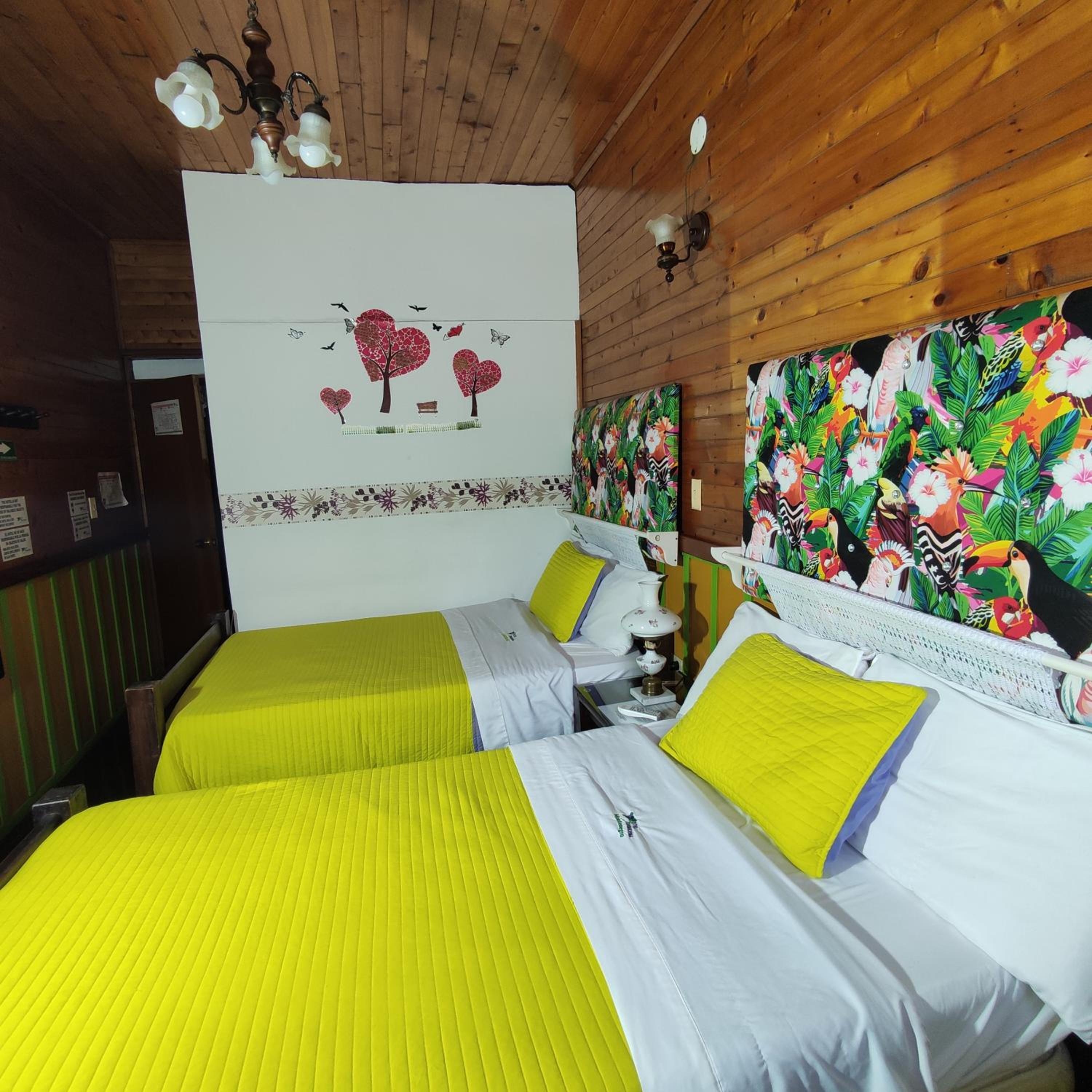 Hotel Tibouchina