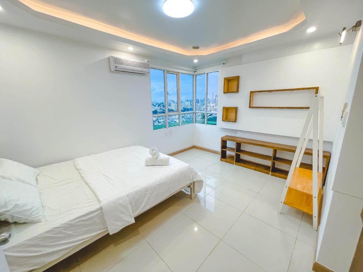 White Penthouse - Rooftop Pool Private - Central City