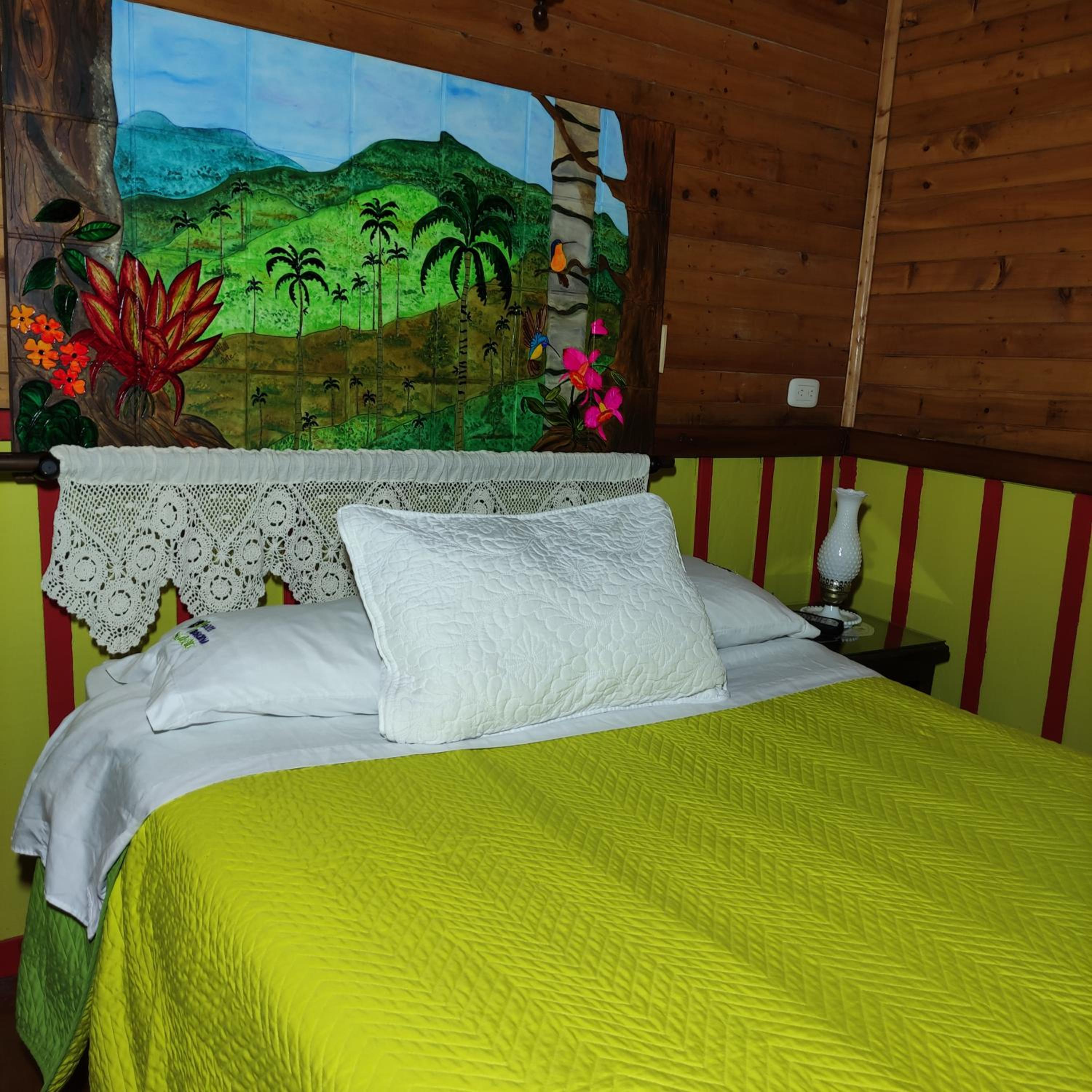 Hotel Tibouchina