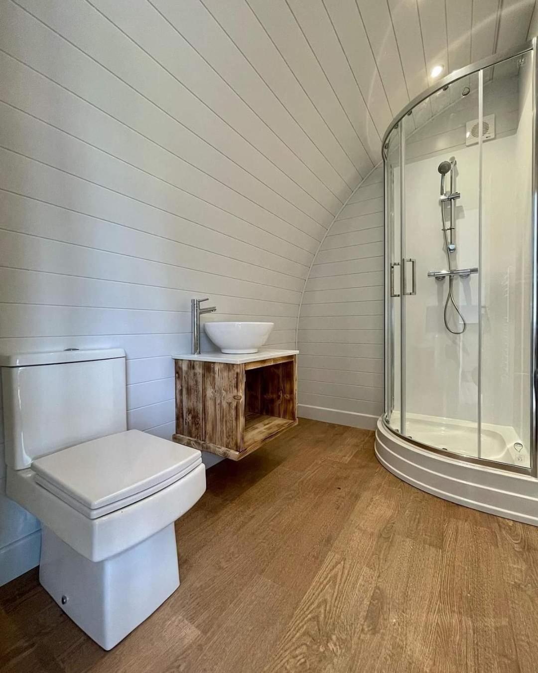 EASTRIDGE GLAMPING