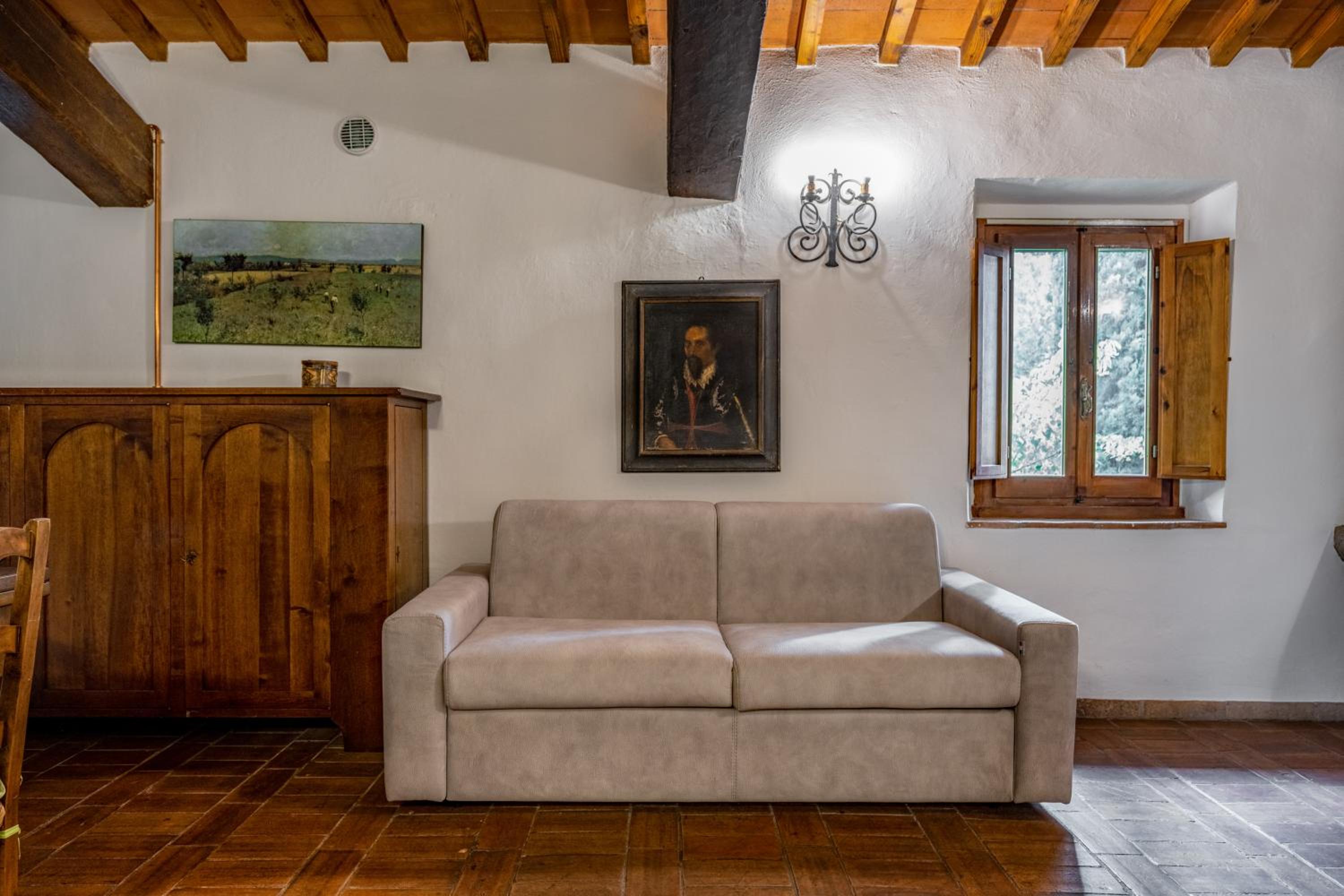 Podere Mezzastrada - Place of Charme