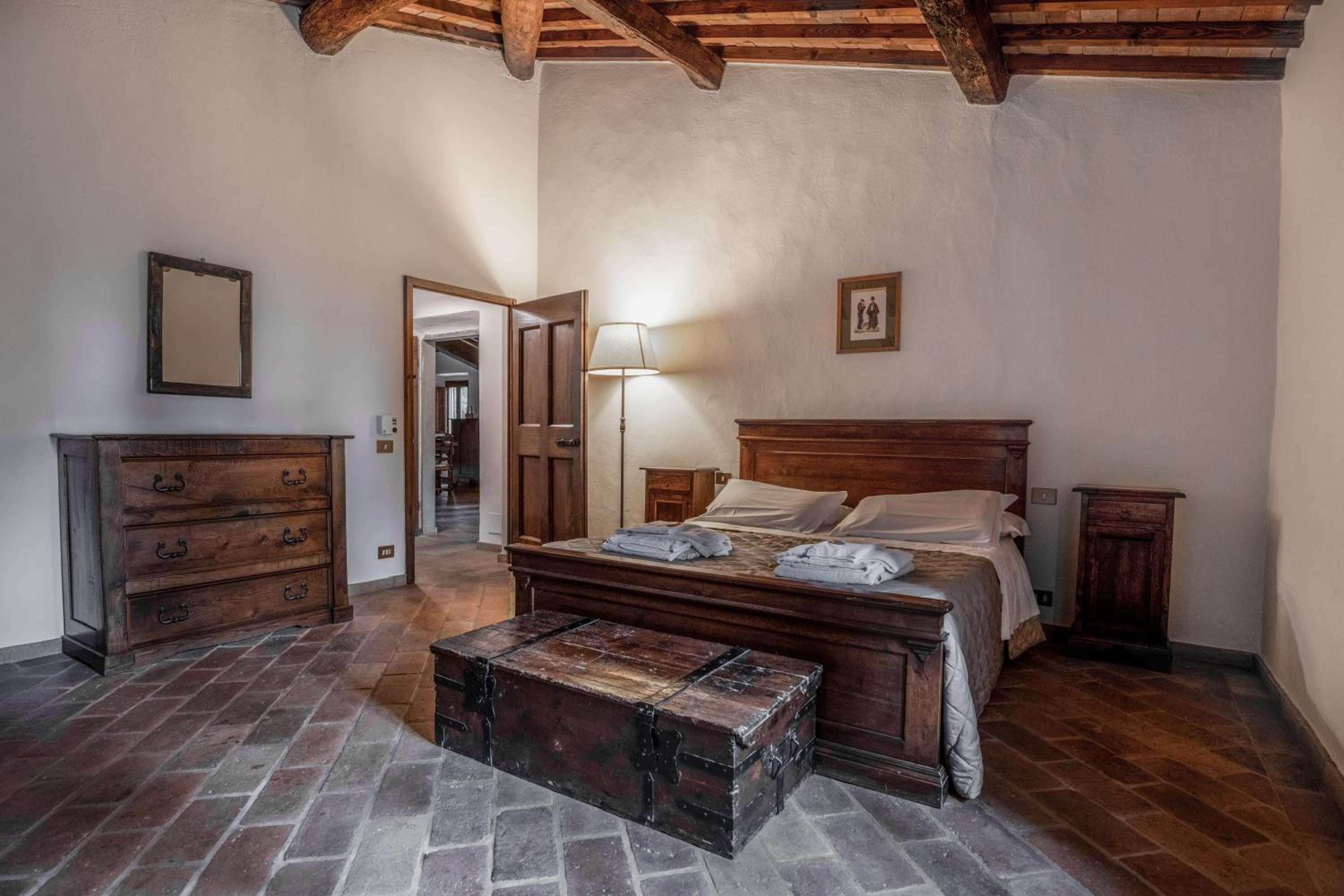 Podere Mezzastrada - Place of Charme