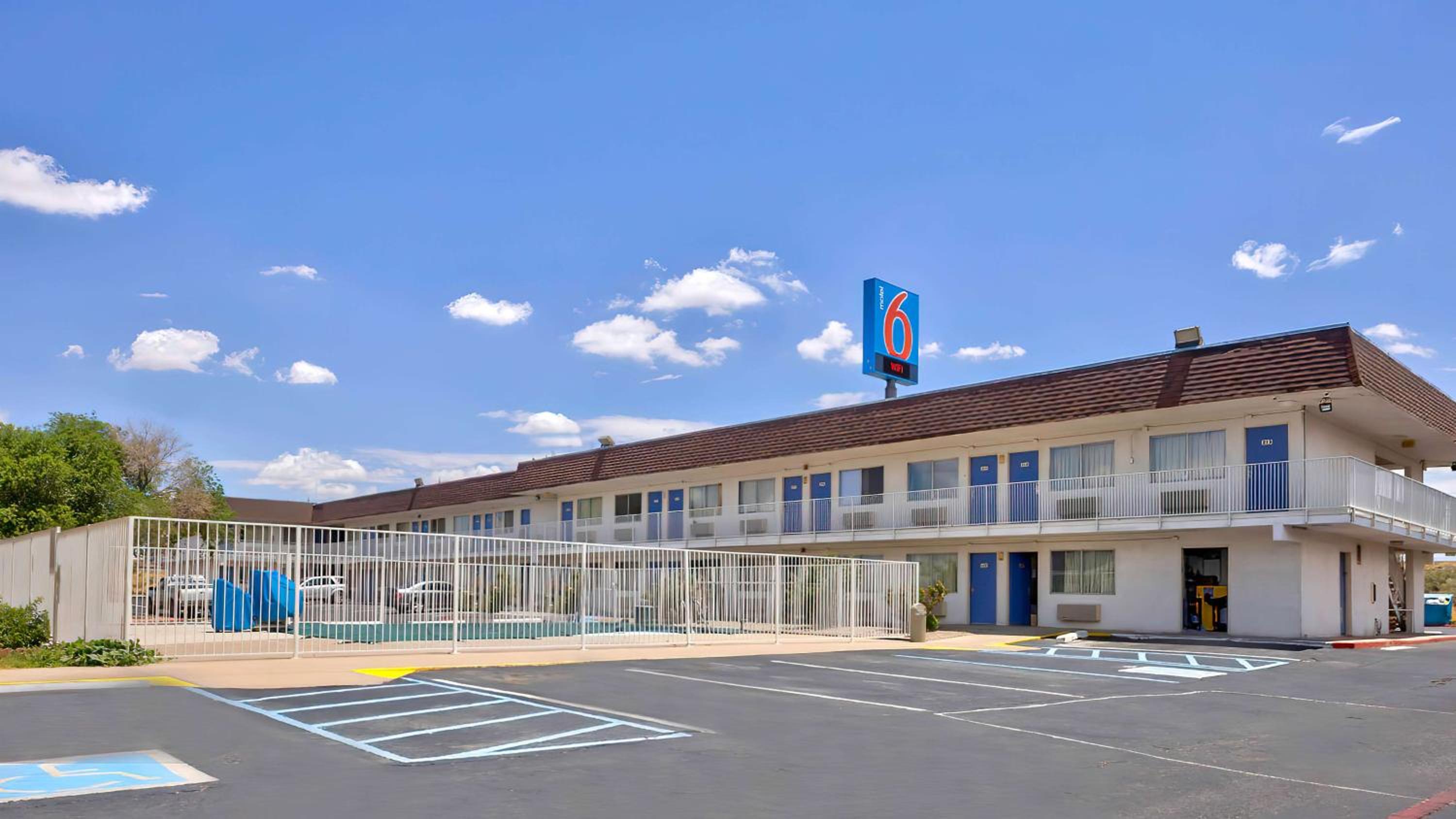 Santa Rosa Vacations - Motel 6-Santa Rosa, NM - Property Image 2