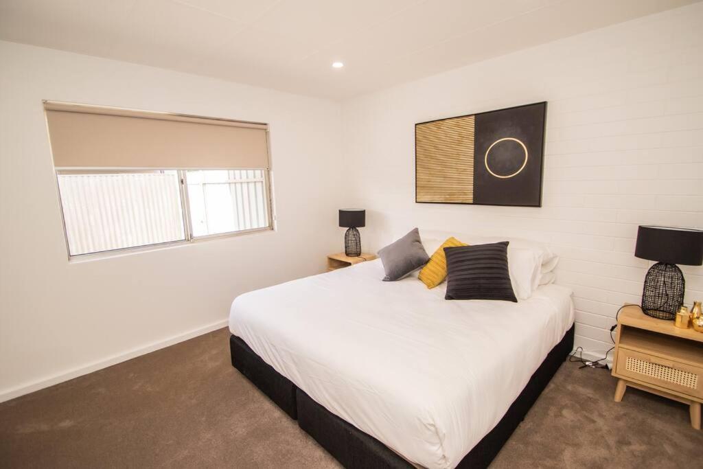 Willow Court Unit 3