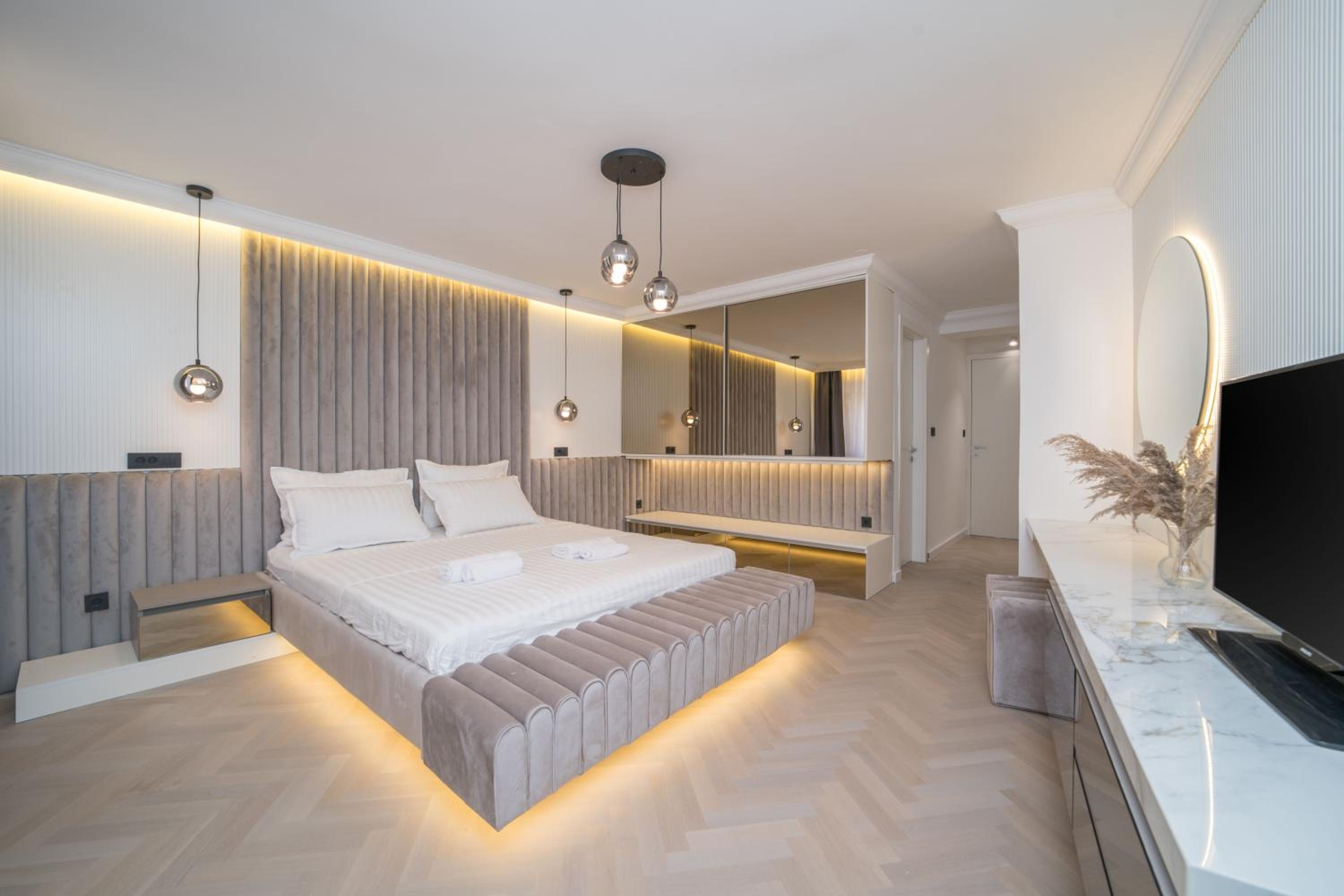 Luxury Villa Christian view 4