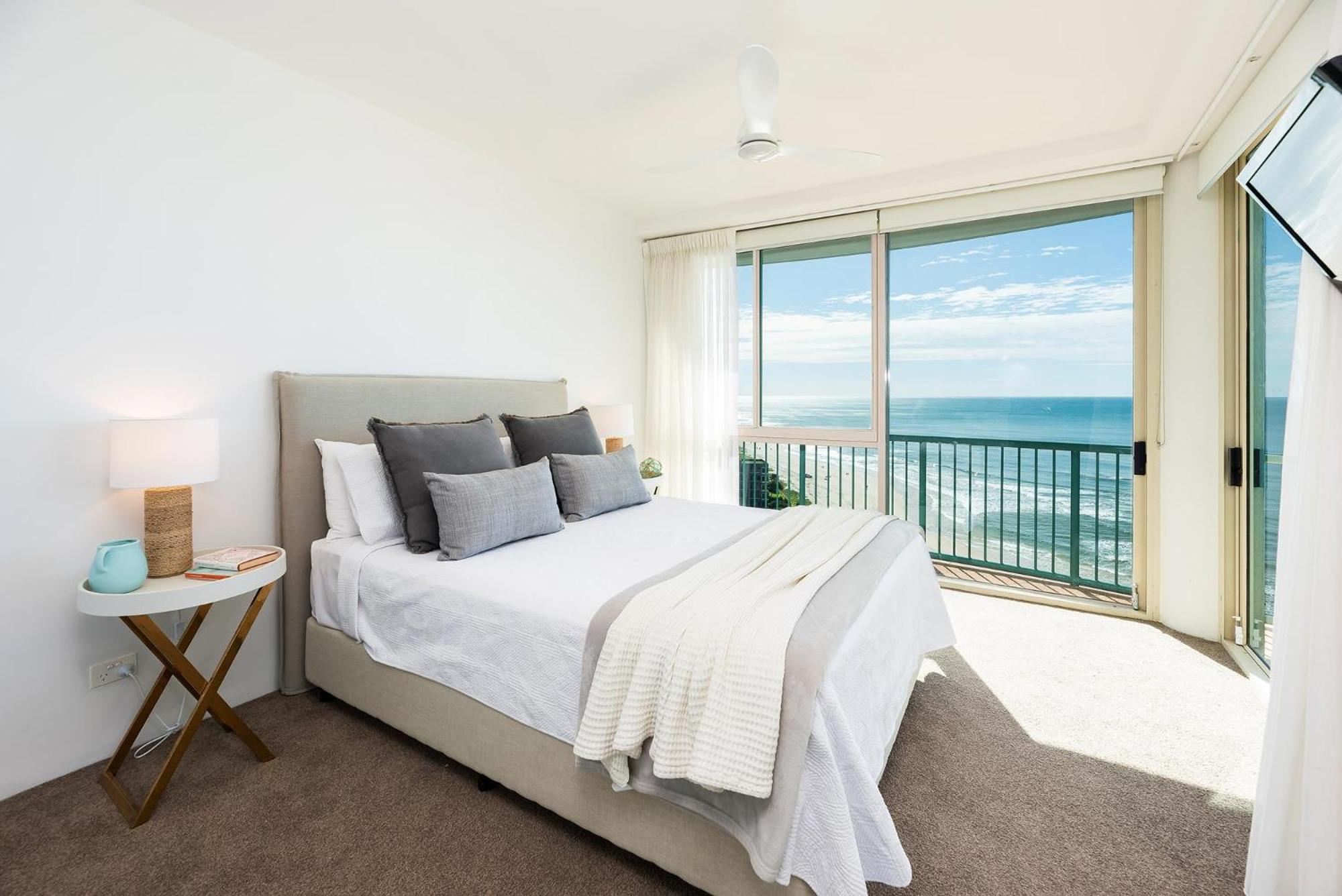 The Waterford on Main Beach