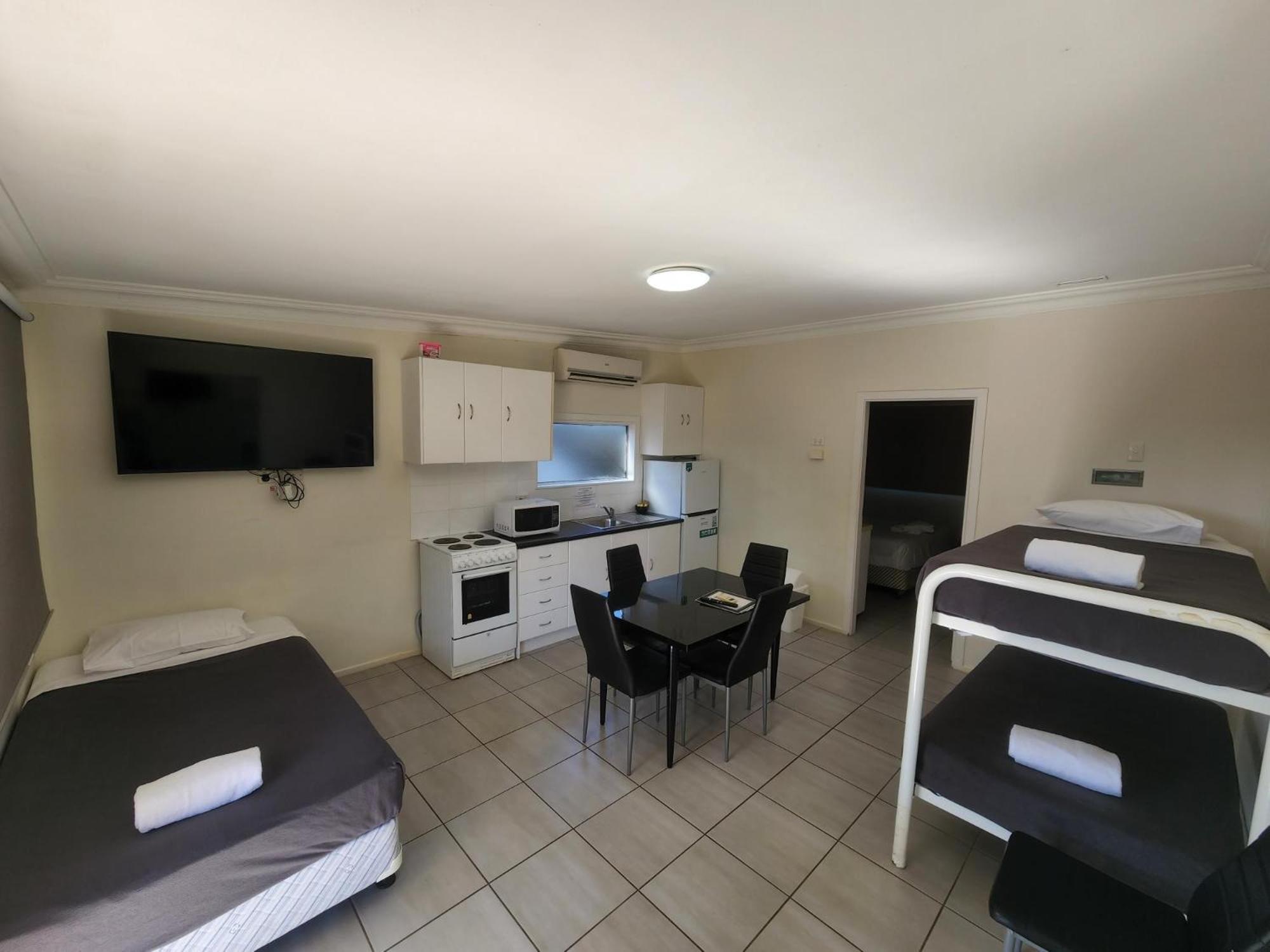 Glenwood Tourist Park & Motel