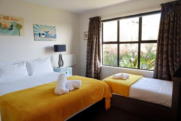 Classic Charm, Sea & Mountain Views, Family Fun - KK95170