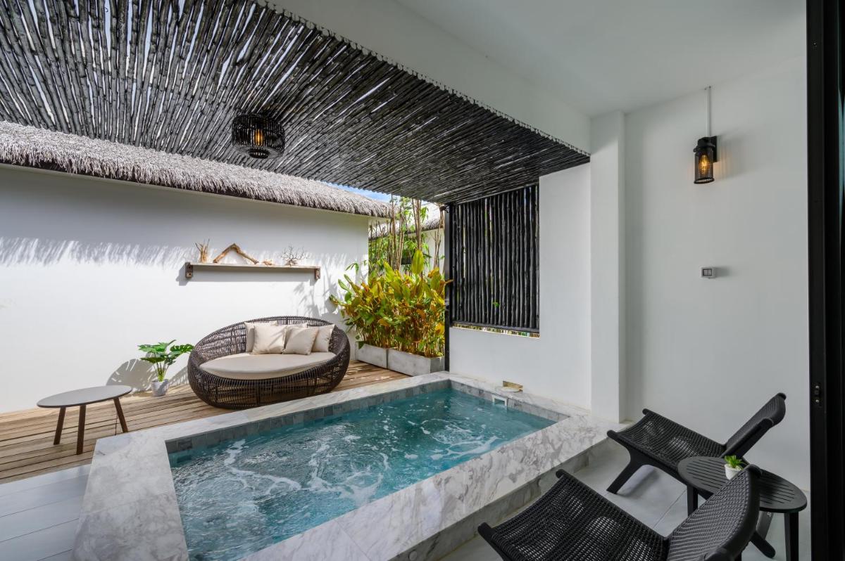 Jacuzzi