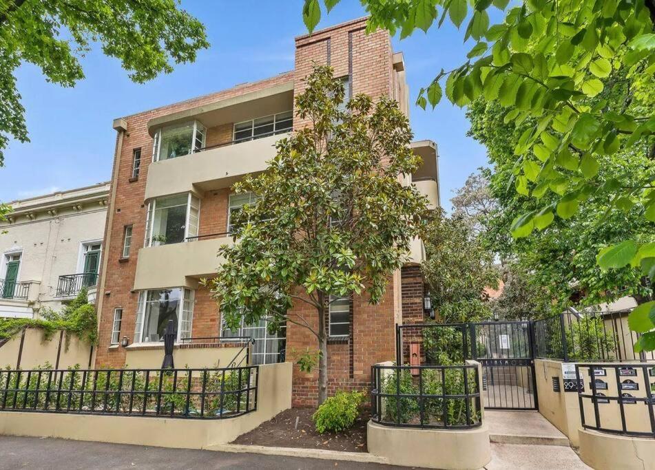 East Melbourne 1BR - Close to the MCG view 4