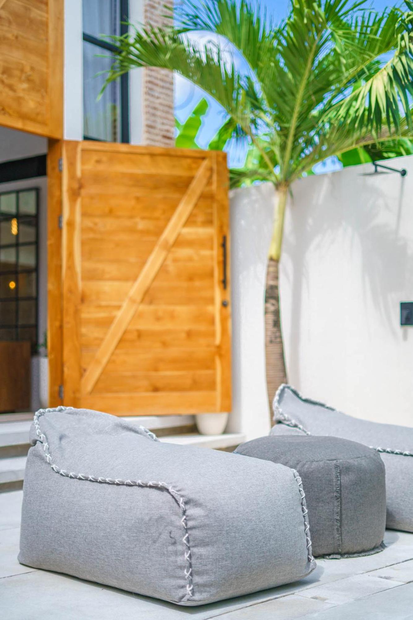 Villa Upeksha - Huge 1-bedroom Villa with pool in Pererenan view 4