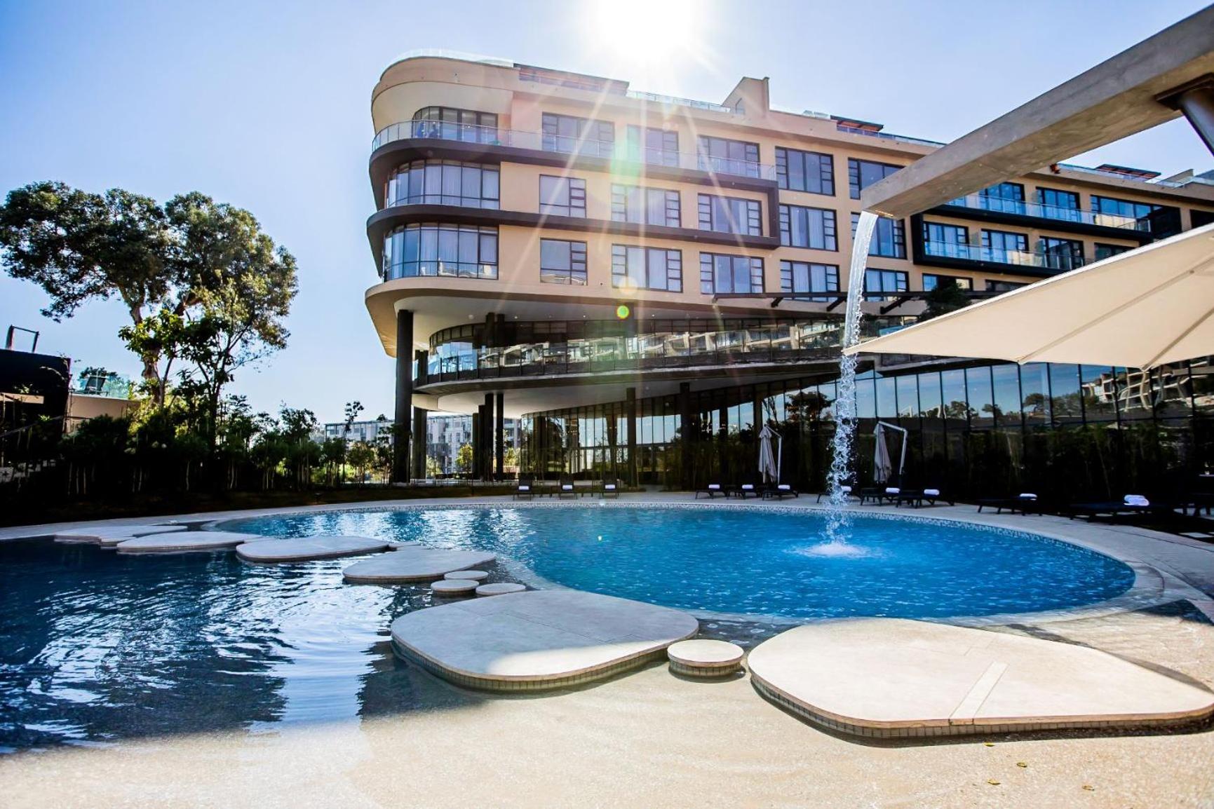 Houghton Suites