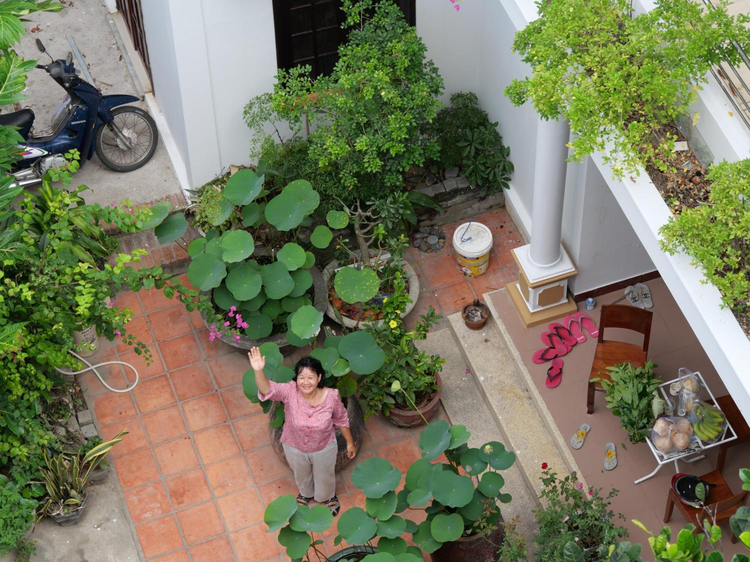Moon house - Moon view 4