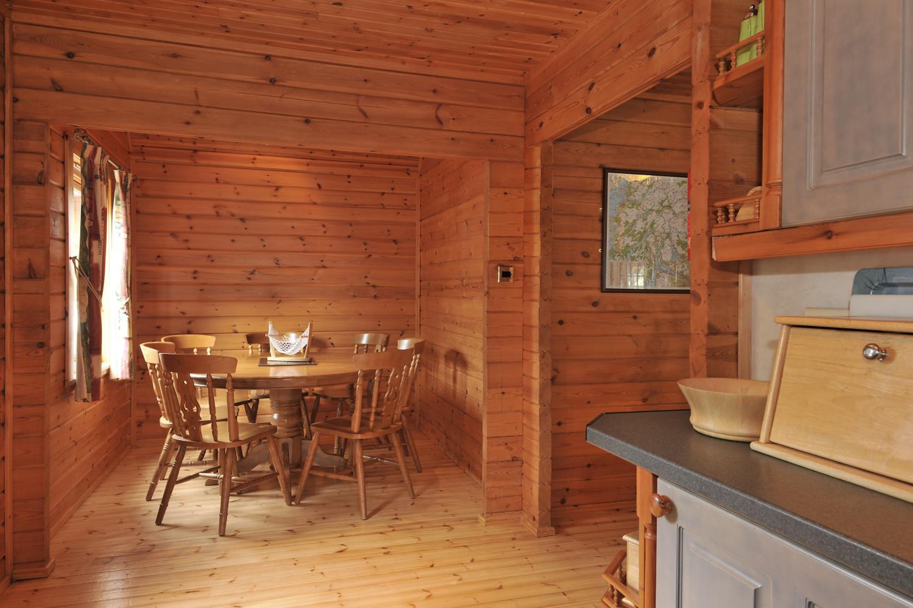 Ardlui Lochside Lodges view 4