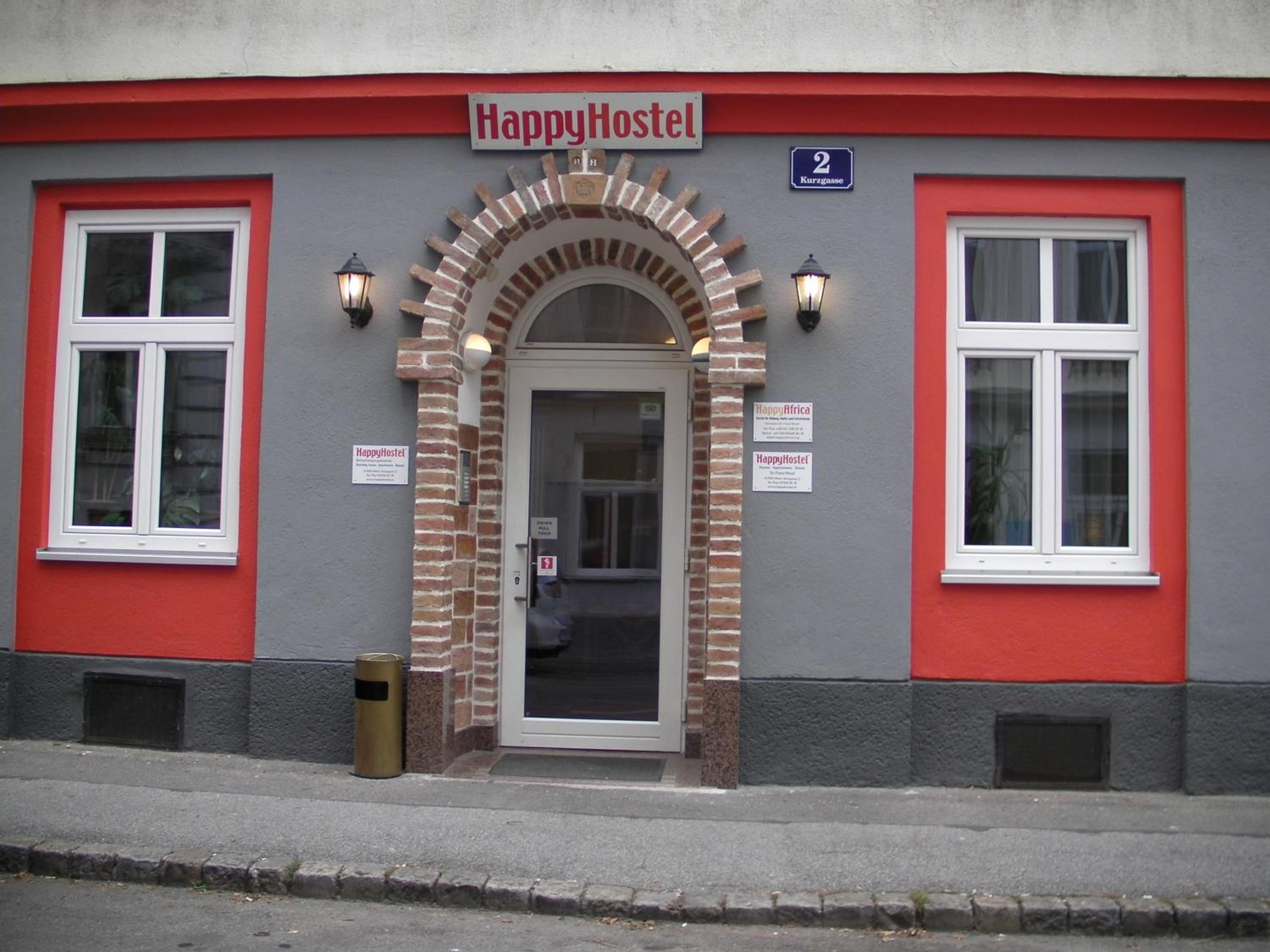 HappyHostel