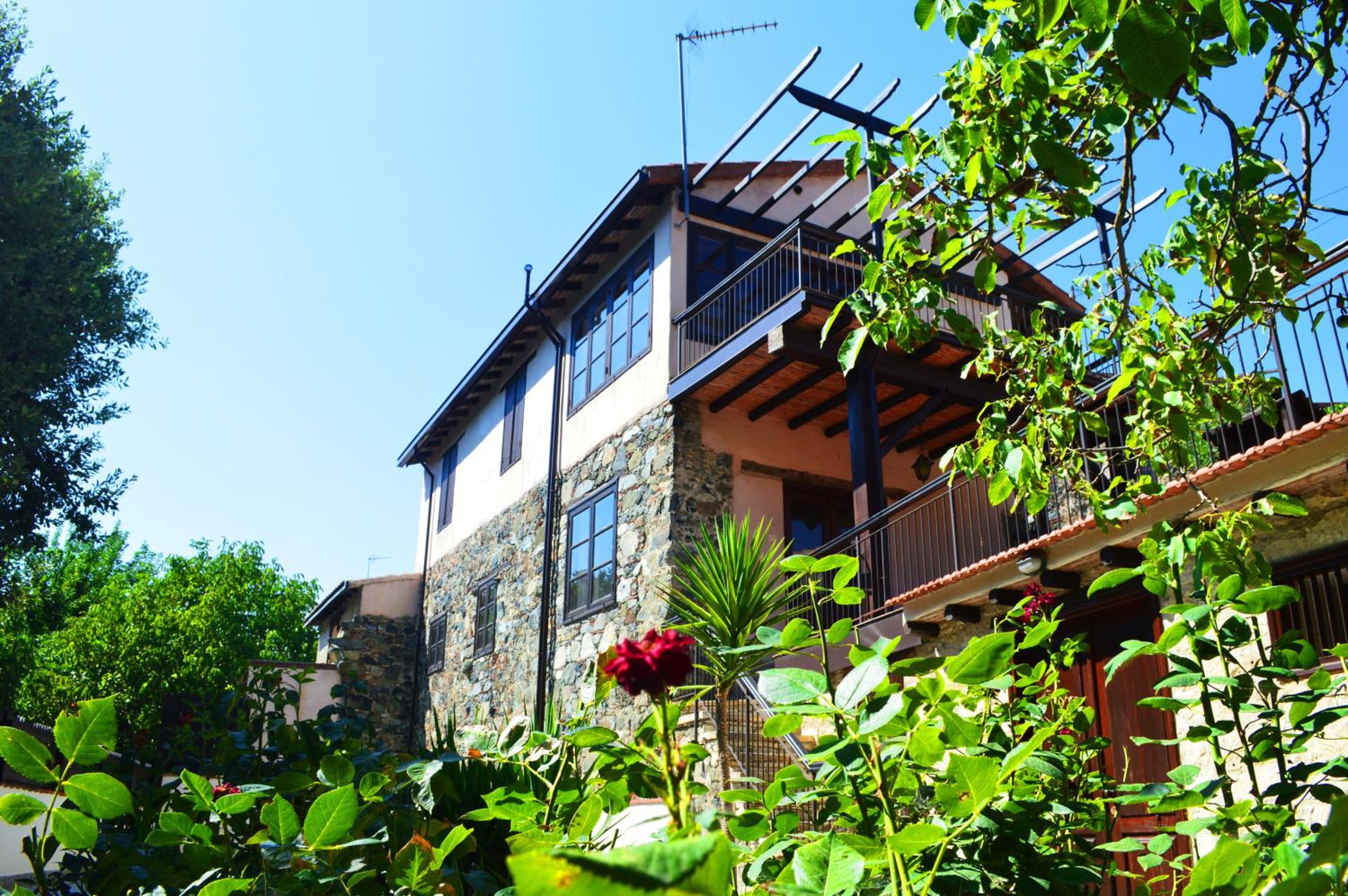 Hotel Stone built country house in Louvaras Village - Image 1