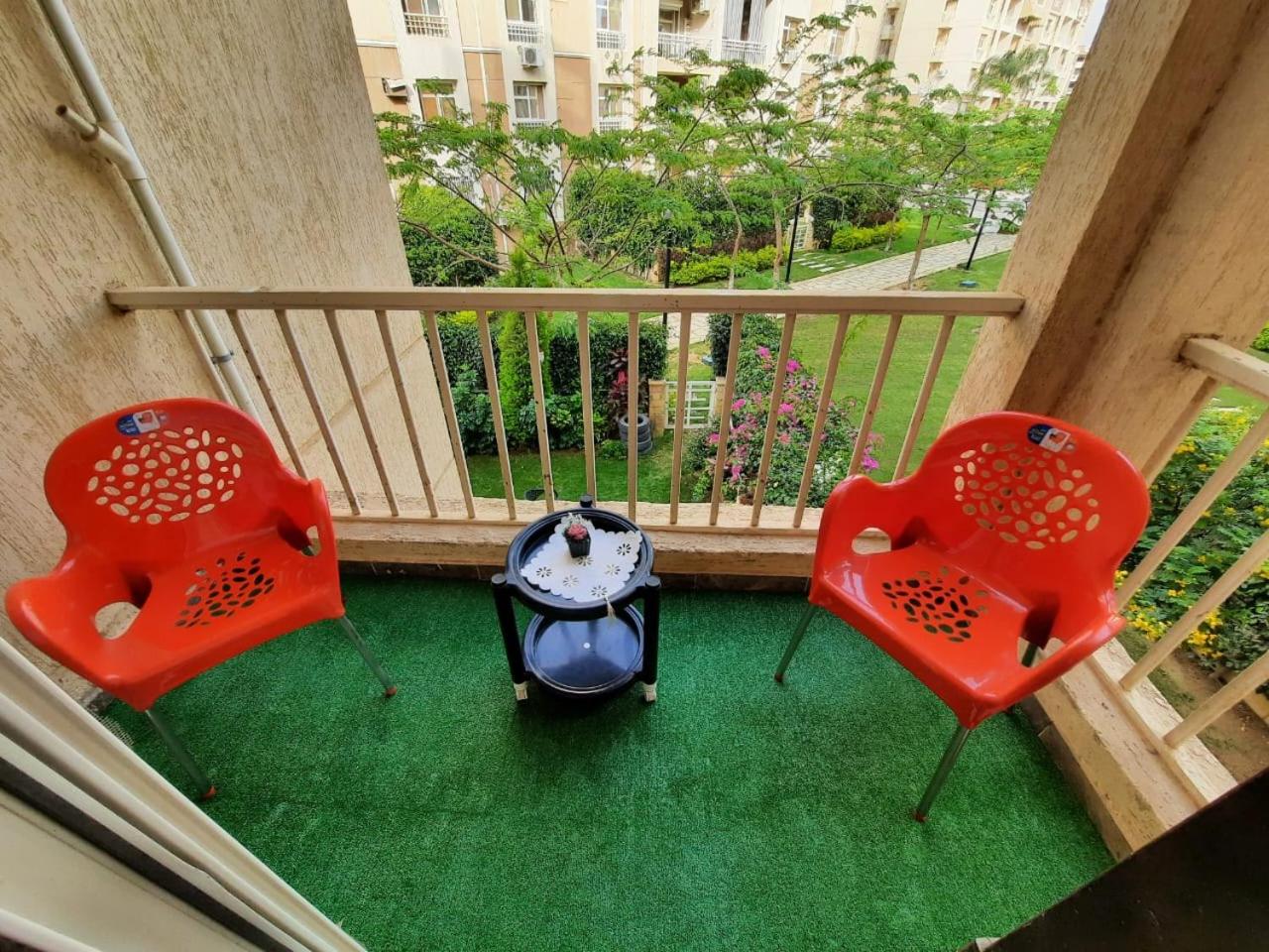 Lovely 2-bedrooms Apartment with Garden view in Madinaty