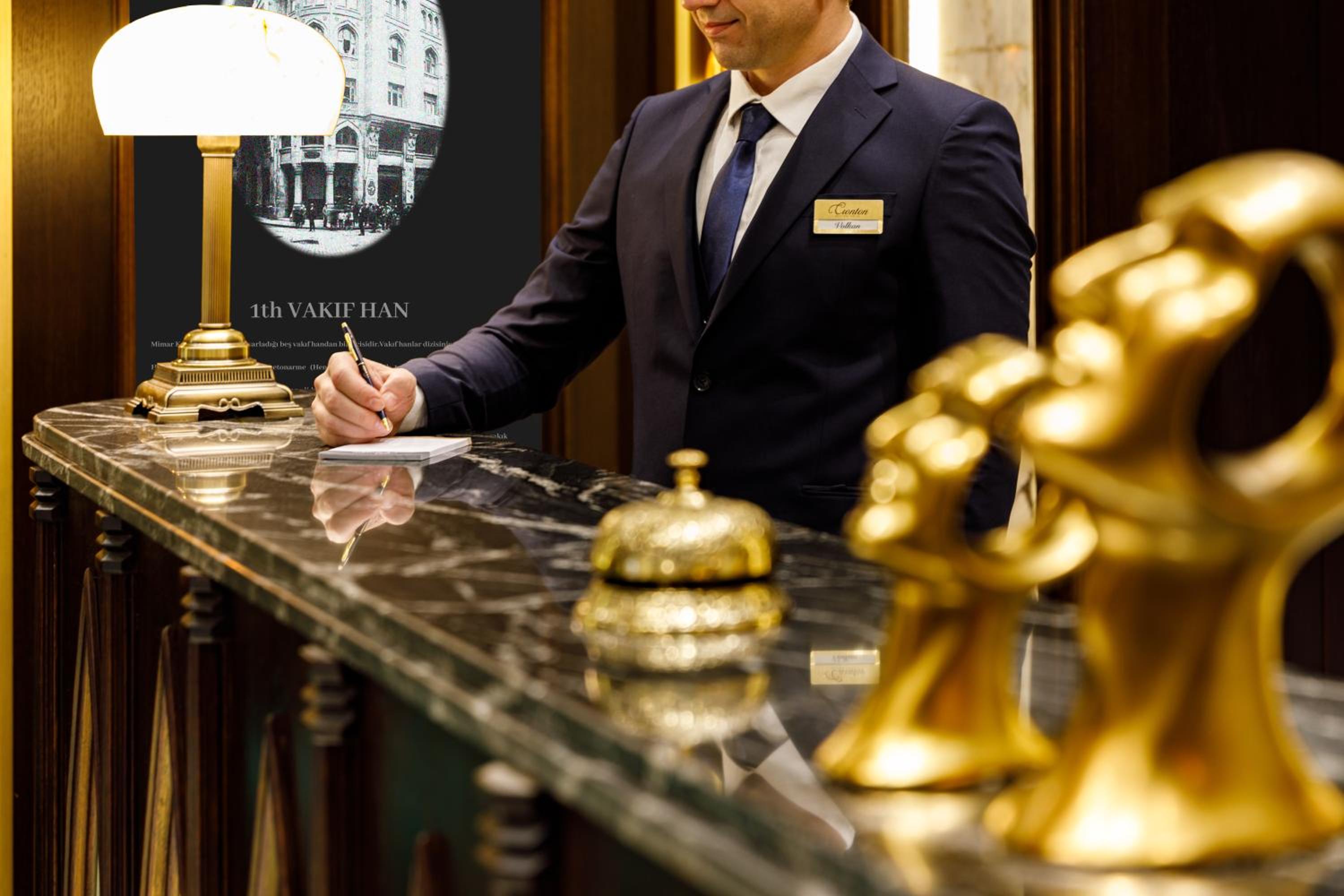 Cronton Design Hotel - Image 21