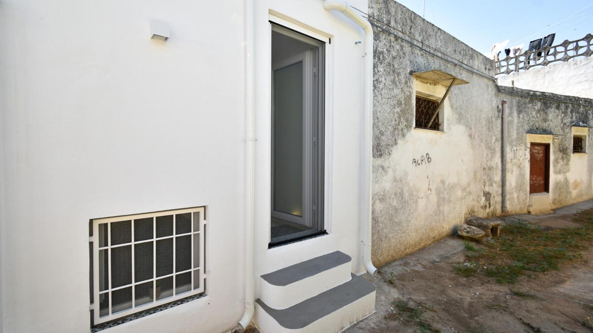 Les Maisons Casetta del Vico by Rentbeat view 3
