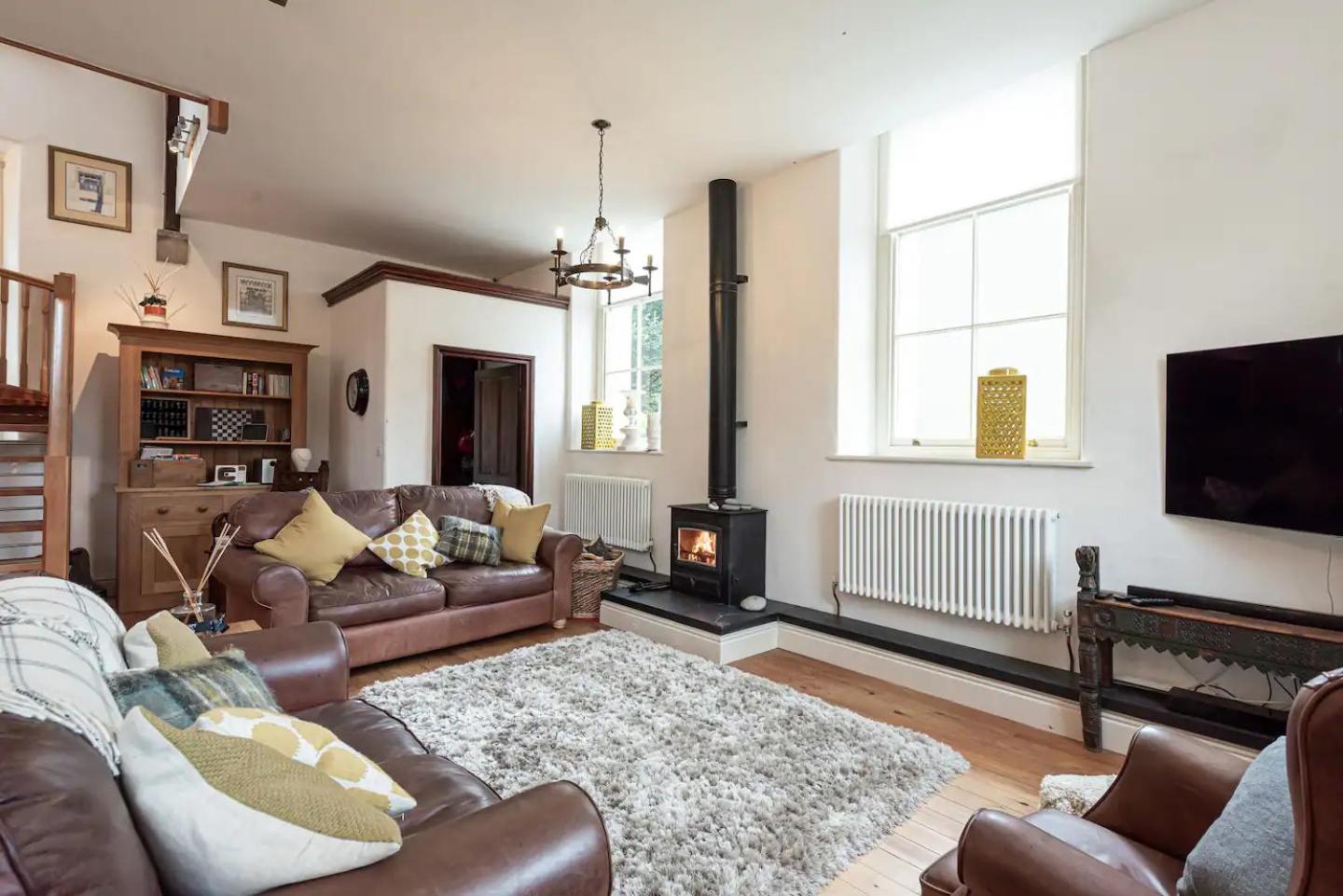 Converted Chapel, Stunning Sea & Mountain Views! view 5